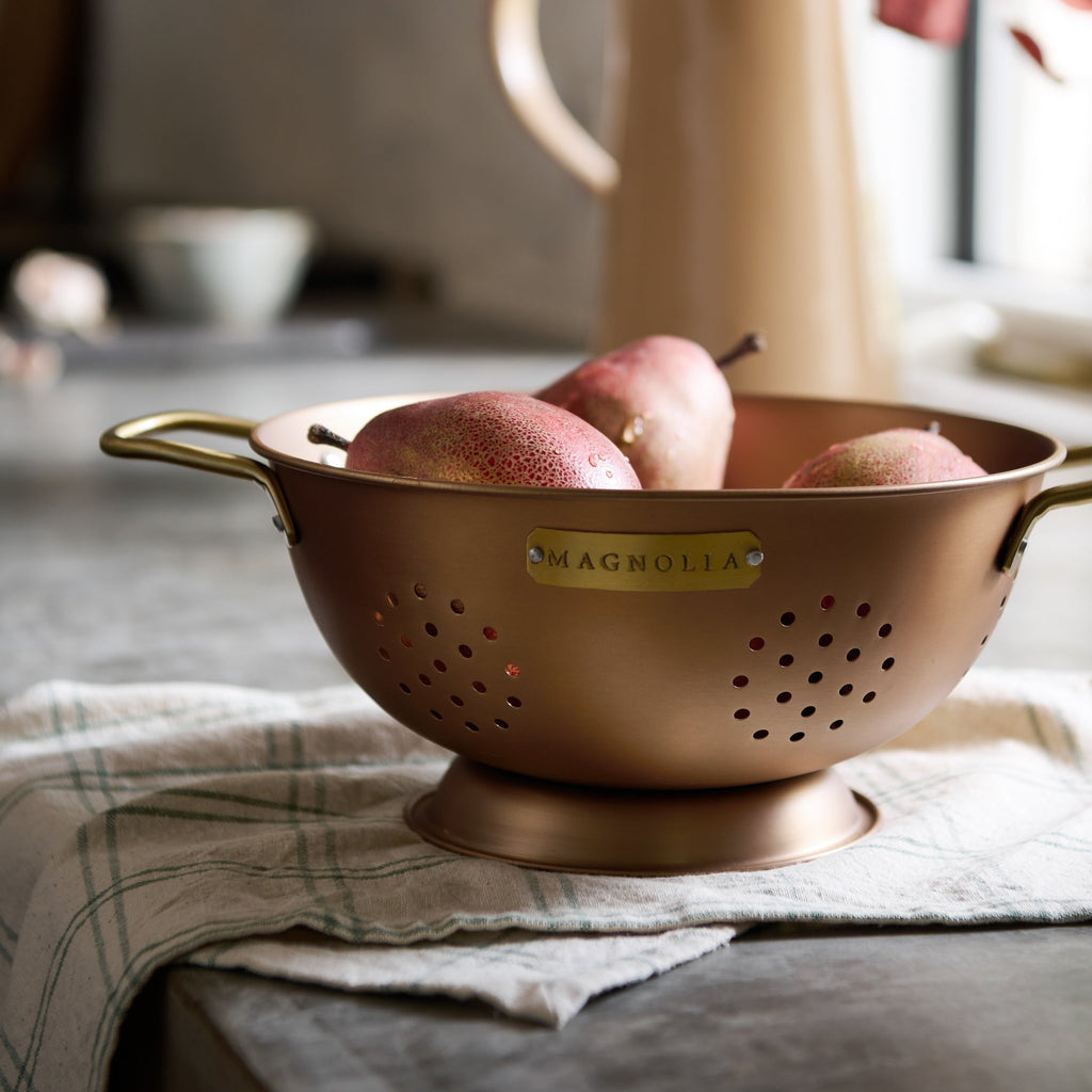 Mavelle Copper and Brass Colander 3 QT kitchen tool - Detail View