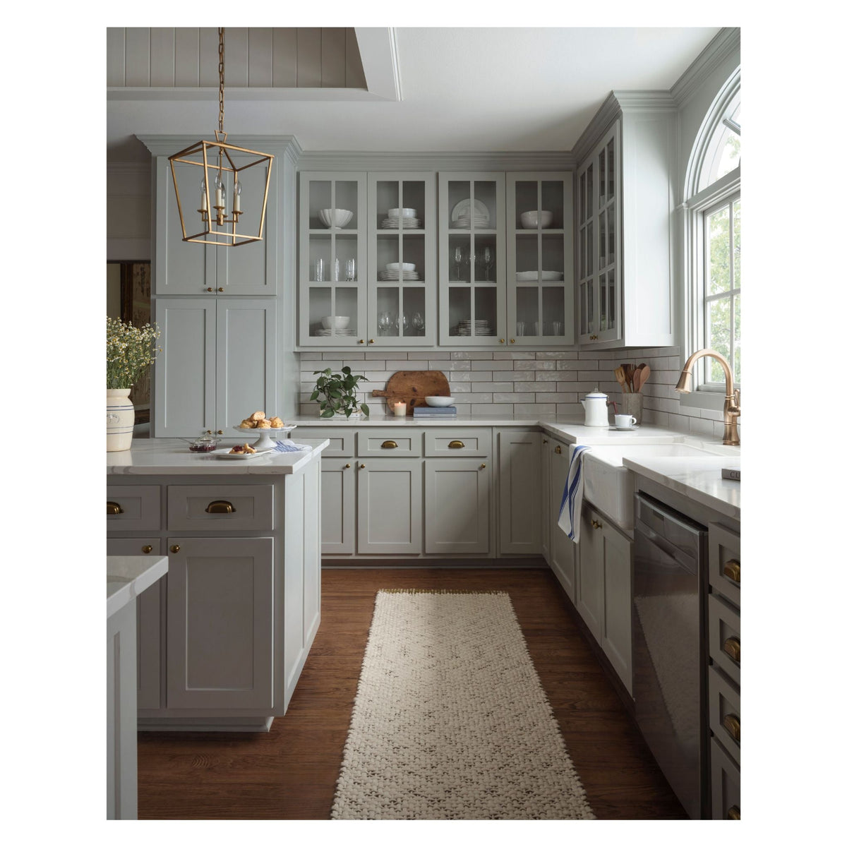 Mavelle Betty Ivory Green Rug area rug