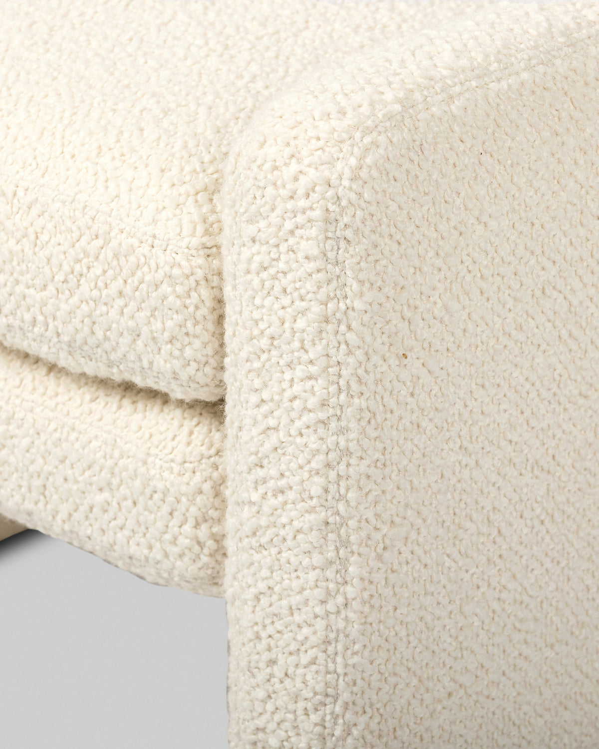 Mavelle Blair Ottoman ottoman - Side View