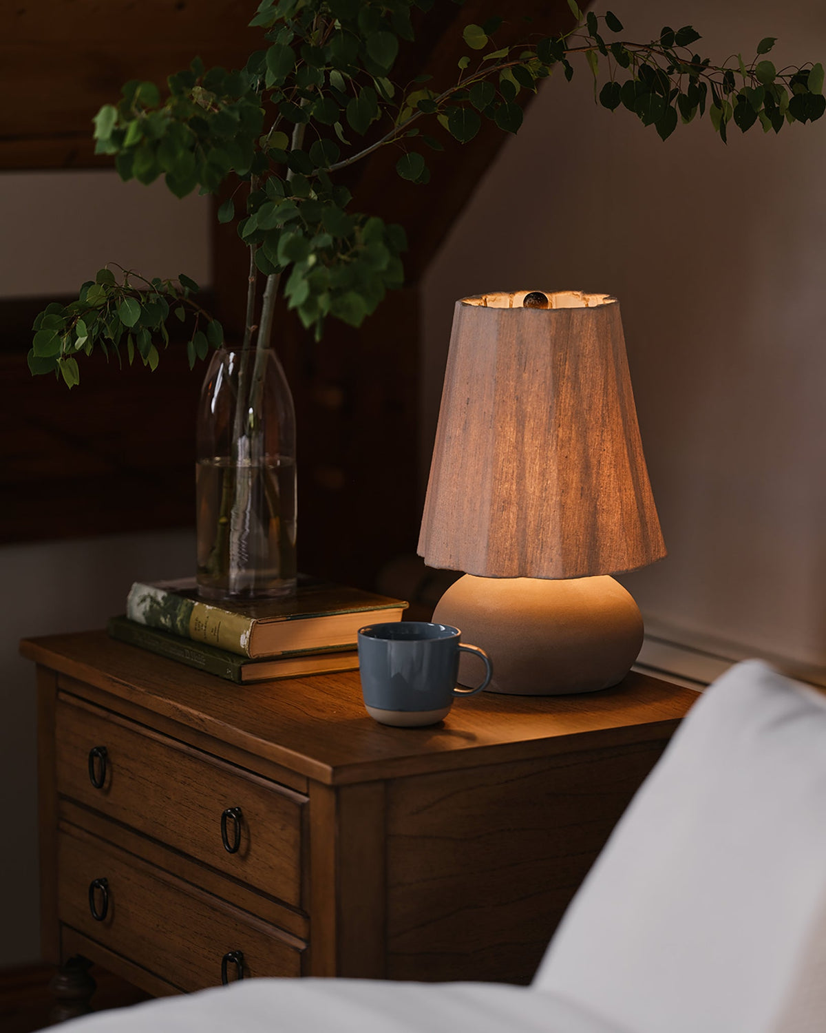 Mavelle Edie Table Lamp table lamp - Detail View