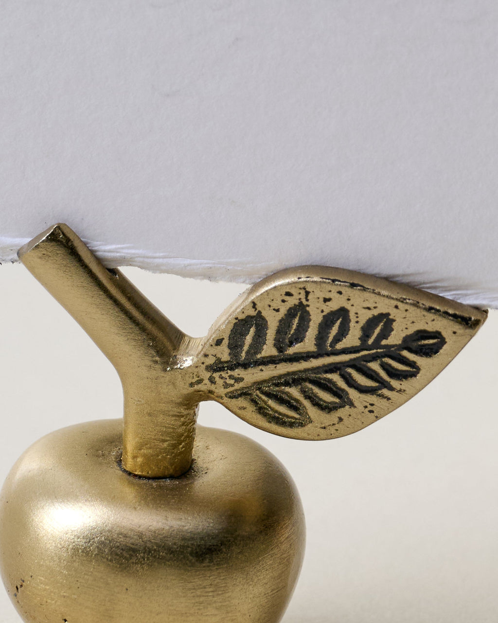 Mavelle Antique Brass Apple Placecard Holder tablecloth - Close-Up