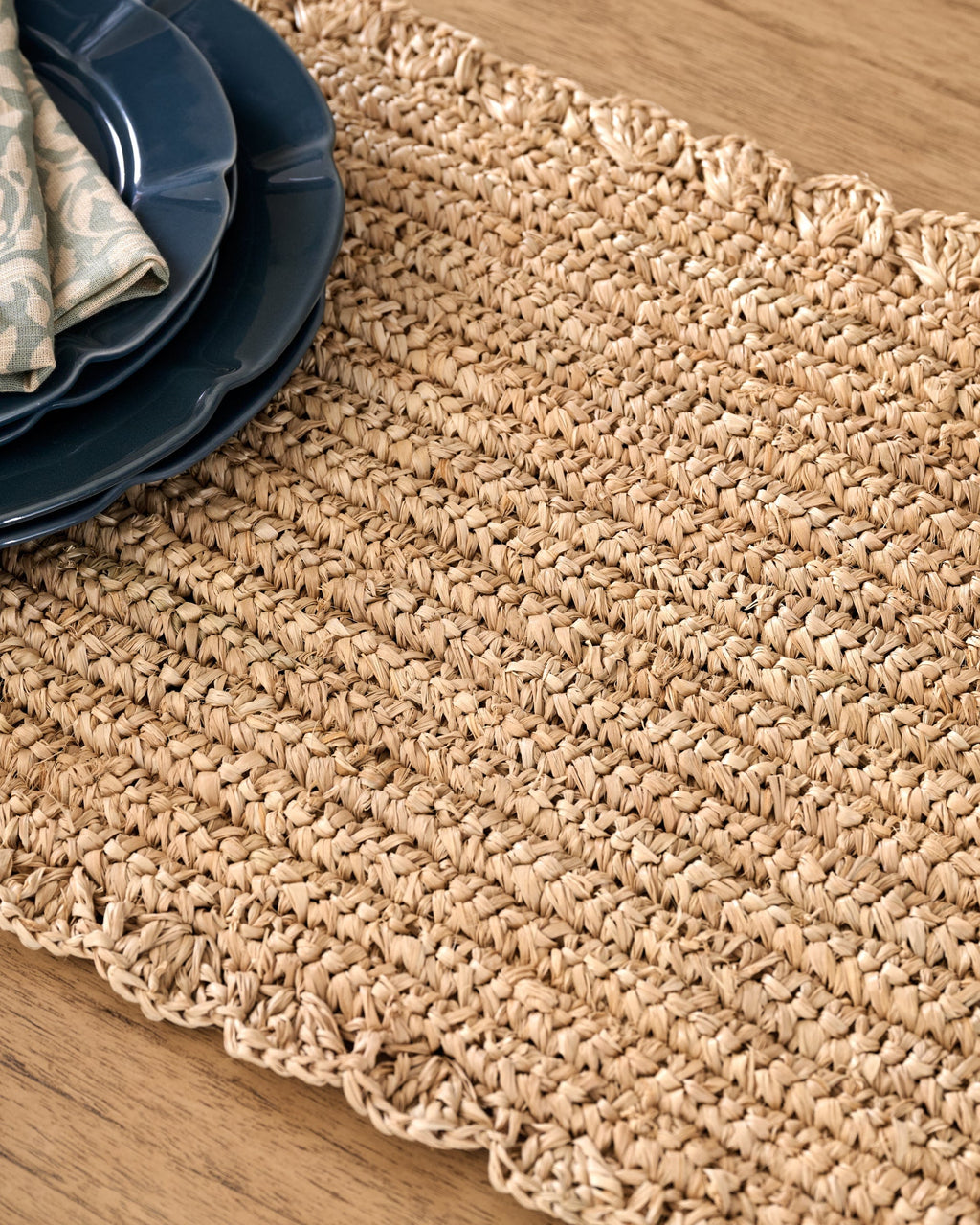 Mavelle Amelia Runner table runner