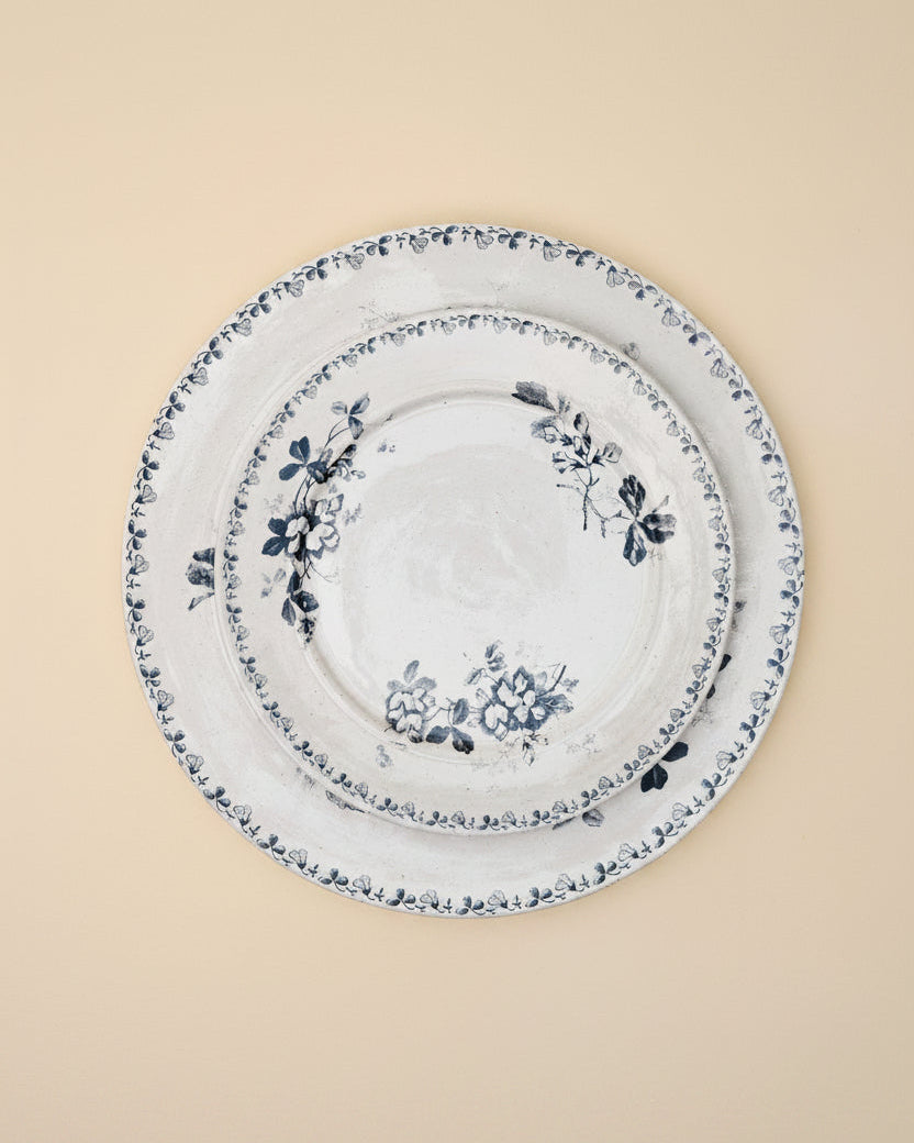 Mavelle Heirloom Garden Navy Floral Plate dinnerware set
