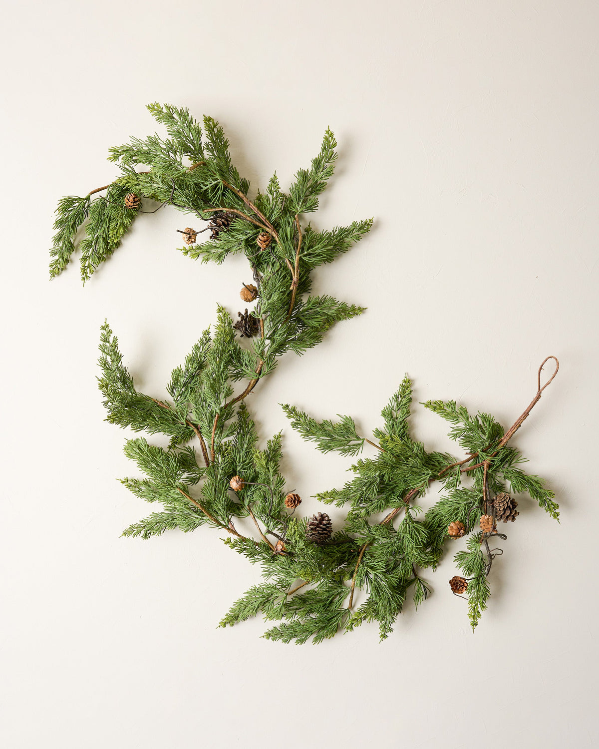 Mavelle Real Touch Maeve Pine Garland - 72" wreath - Detail View