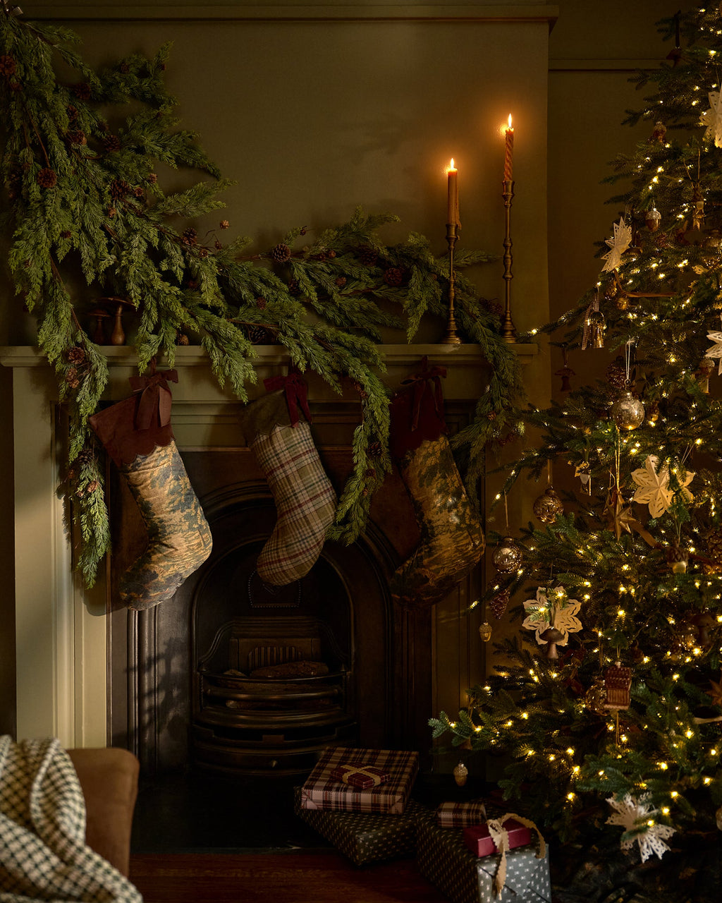 Mavelle Real Touch Maeve Pine Garland - 72" wreath - Side View