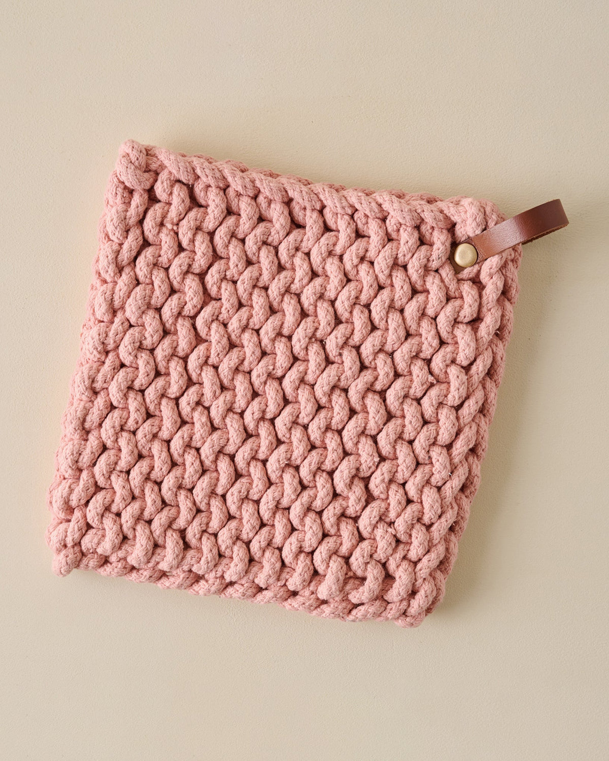 Mavelle Hand Crocheted Cotton Pot Holder kitchen linen - Close-Up