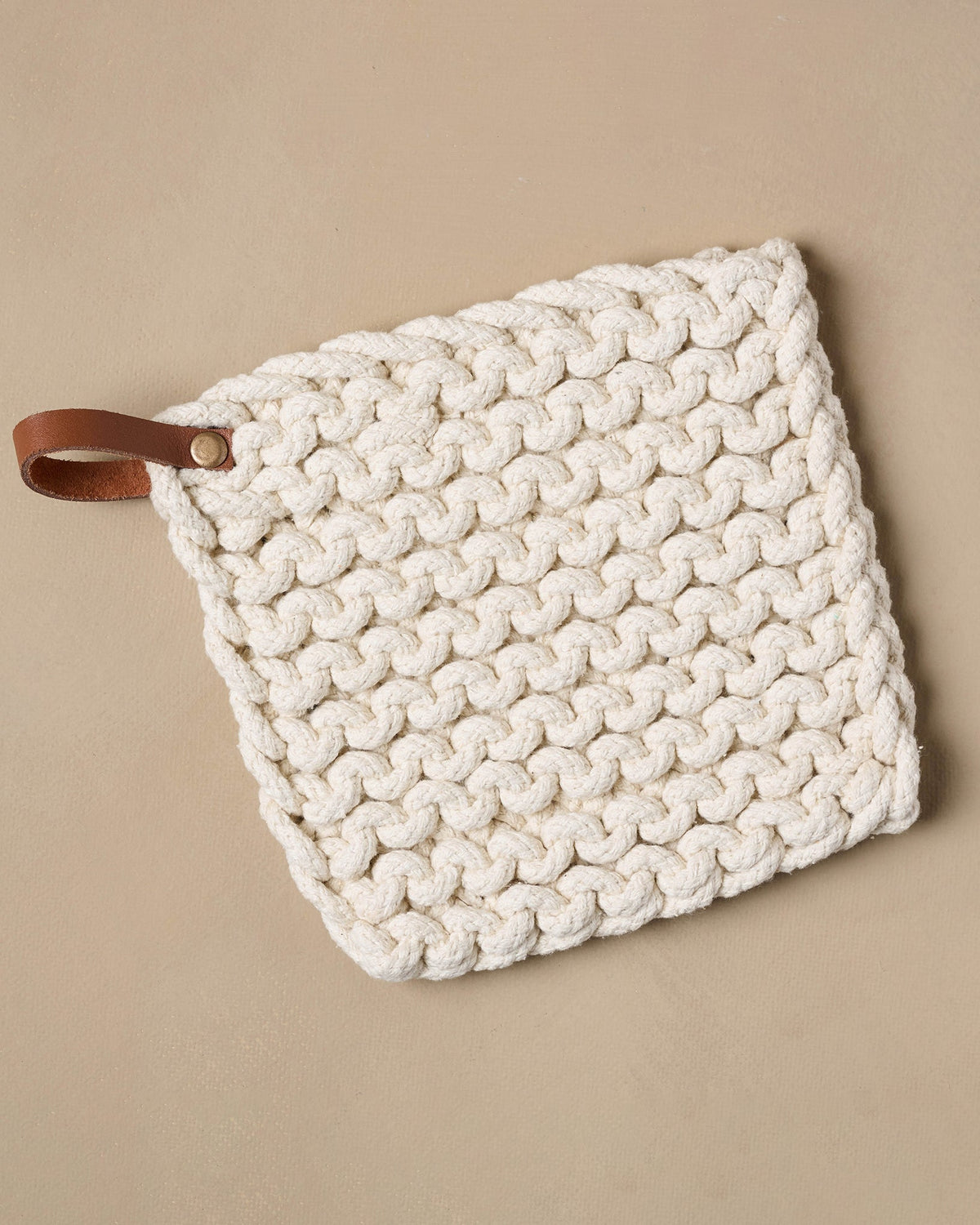 Mavelle Hand Crocheted Cotton Pot Holder kitchen linen - Detail View