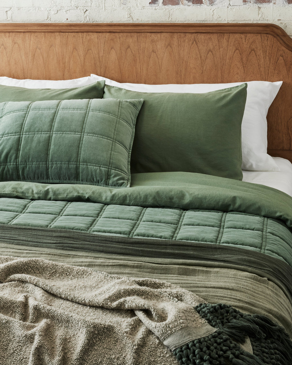 Mavelle Dusty Green Essential Tassel Throw throw blanket - Close-Up
