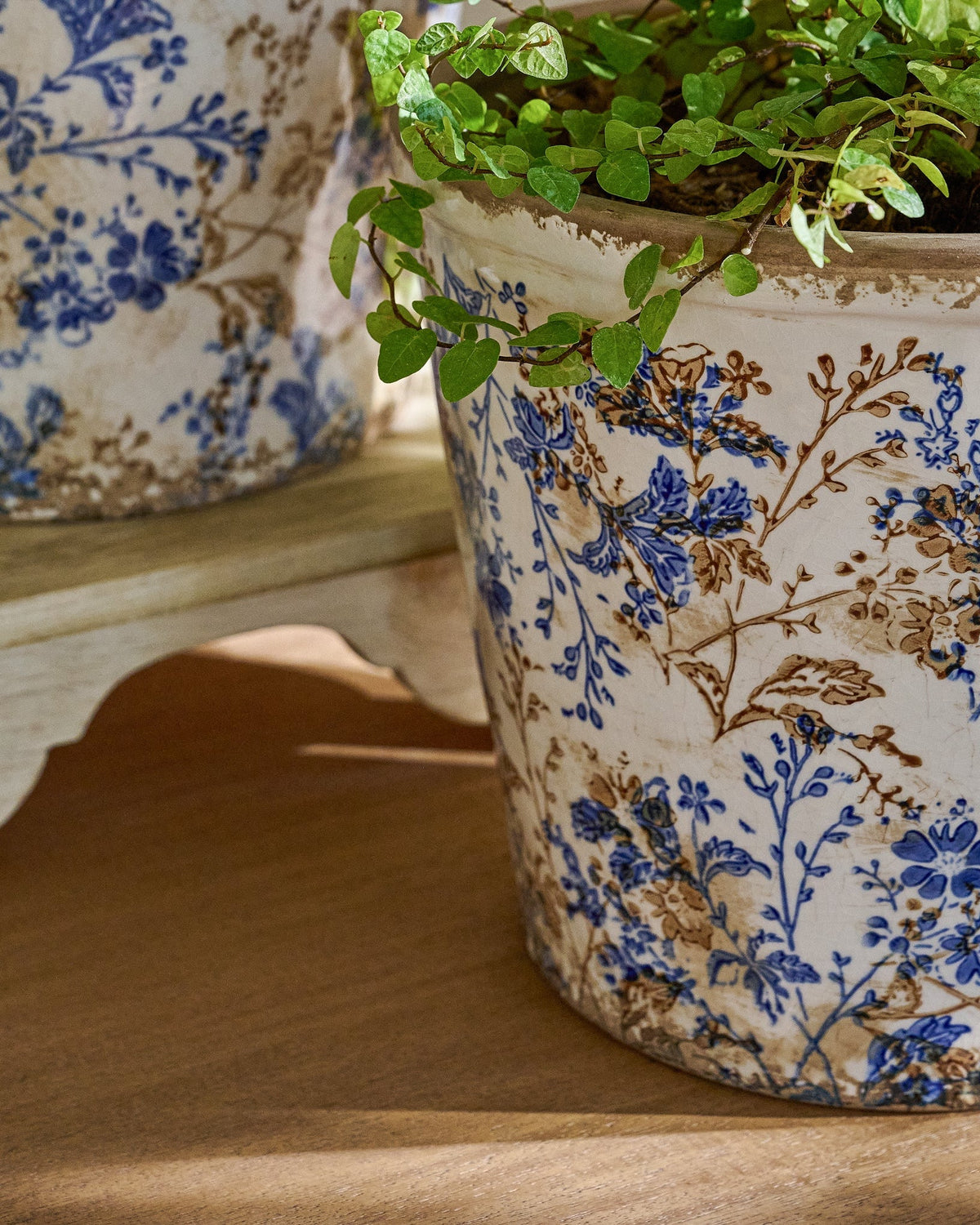Mavelle Blue and White Distressed Planter planter - Alternate View