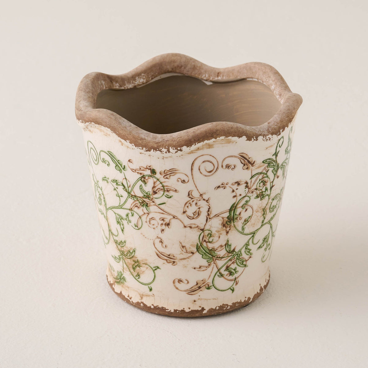 Mavelle Green Scalloped Distressed Planter planter - Close-Up