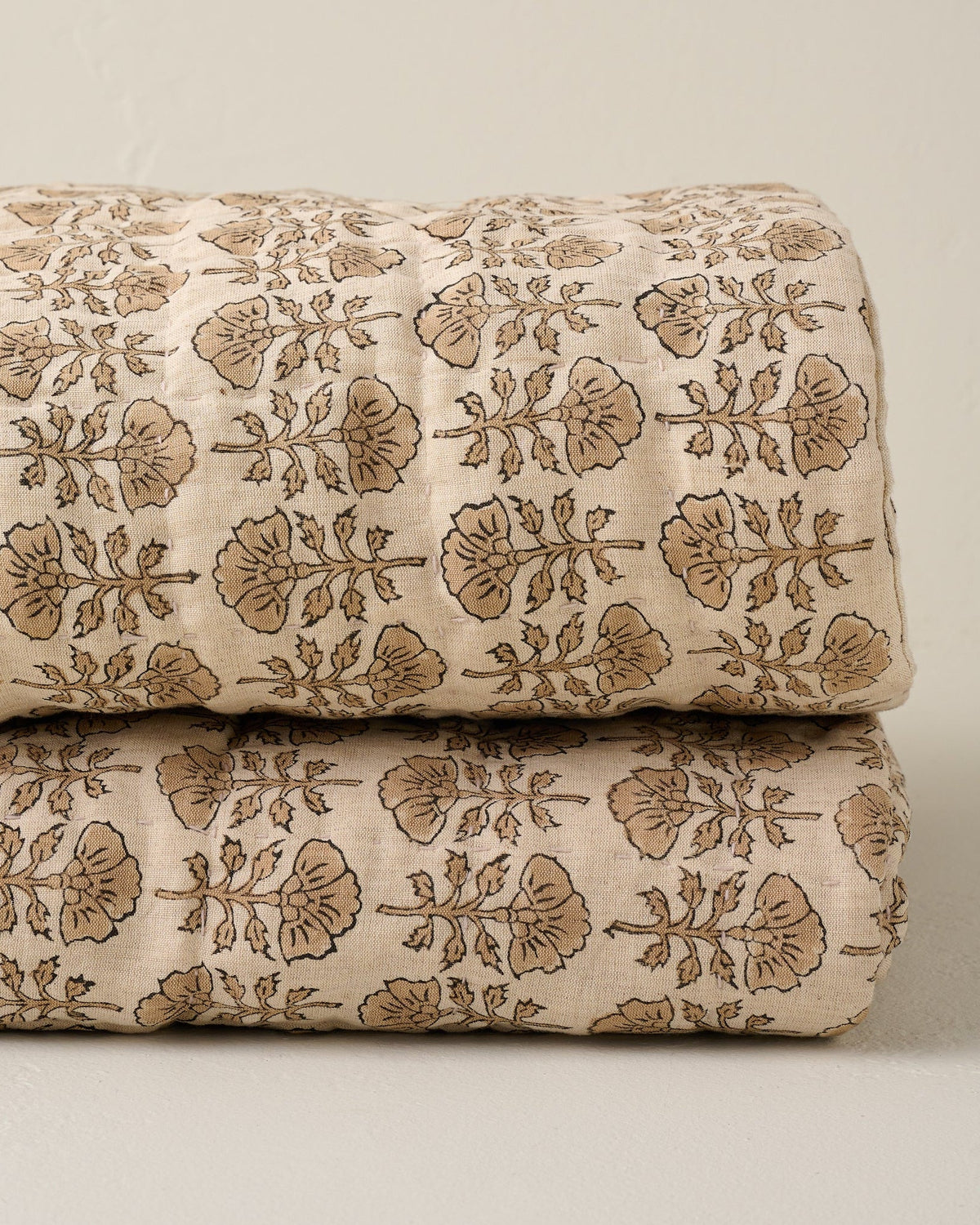 Mavelle Flora Block Printed Quilt - Natural quilt - Close-Up