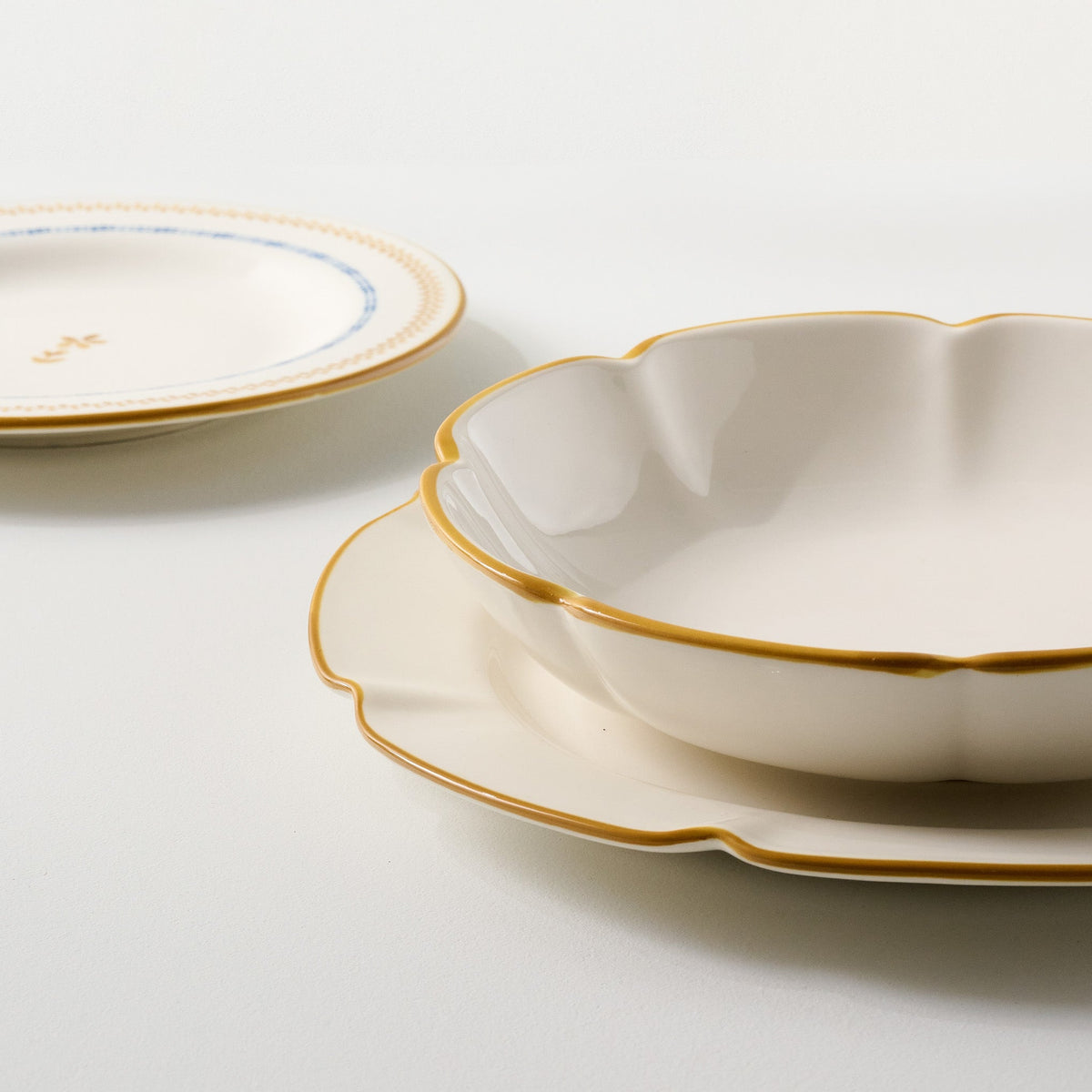 Mavelle Luna Scalloped 3-Piece Place Setting dinnerware set - Styled in Room