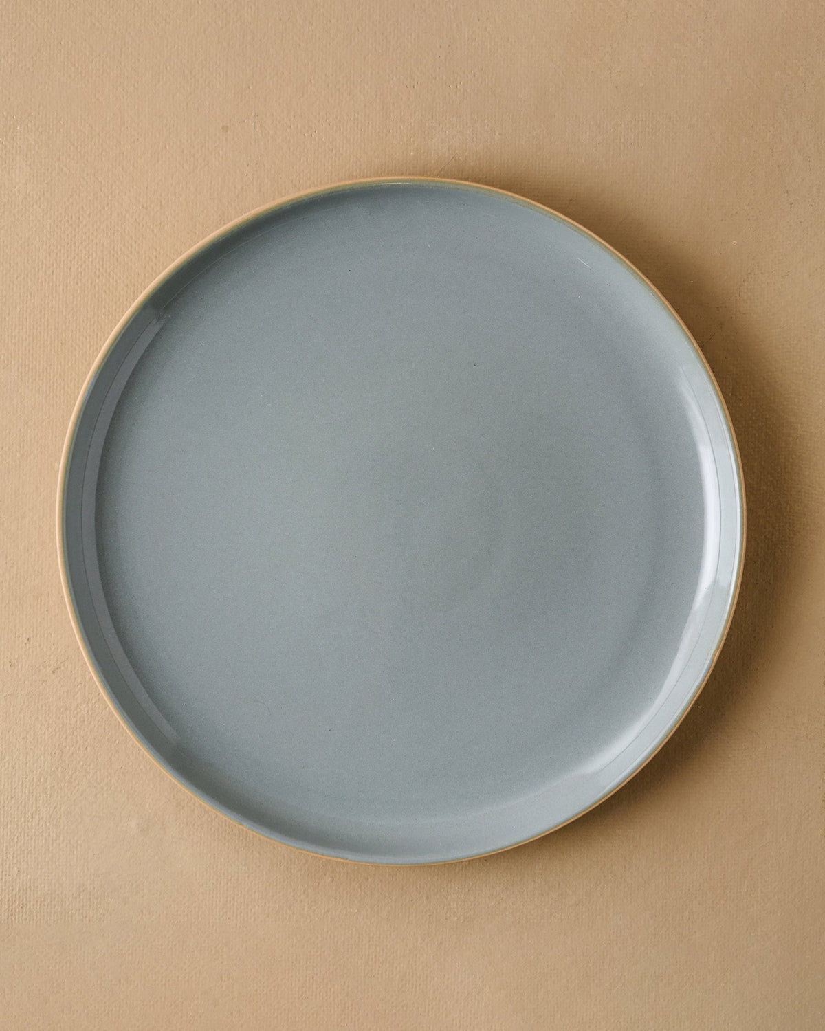 Mavelle Lakelynn Plate dinnerware set - Styled in Room