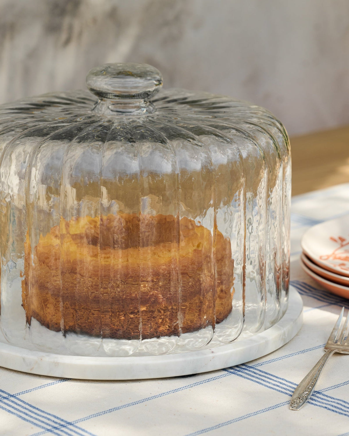 Mavelle White Marble Fluted Cake Dome cake stand - Close-Up