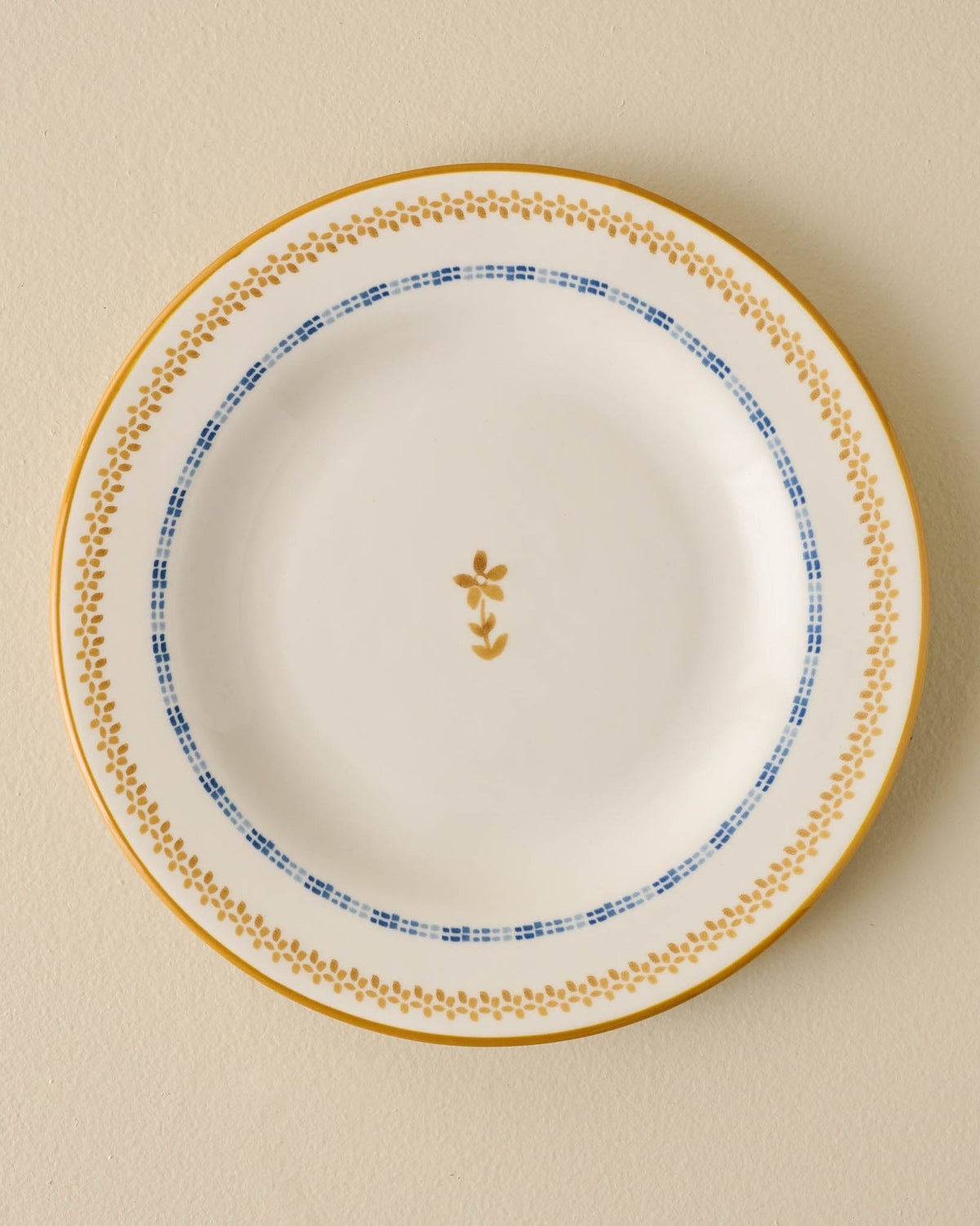 Mavelle Luna Floral Salad Plate dinnerware set - Detail View