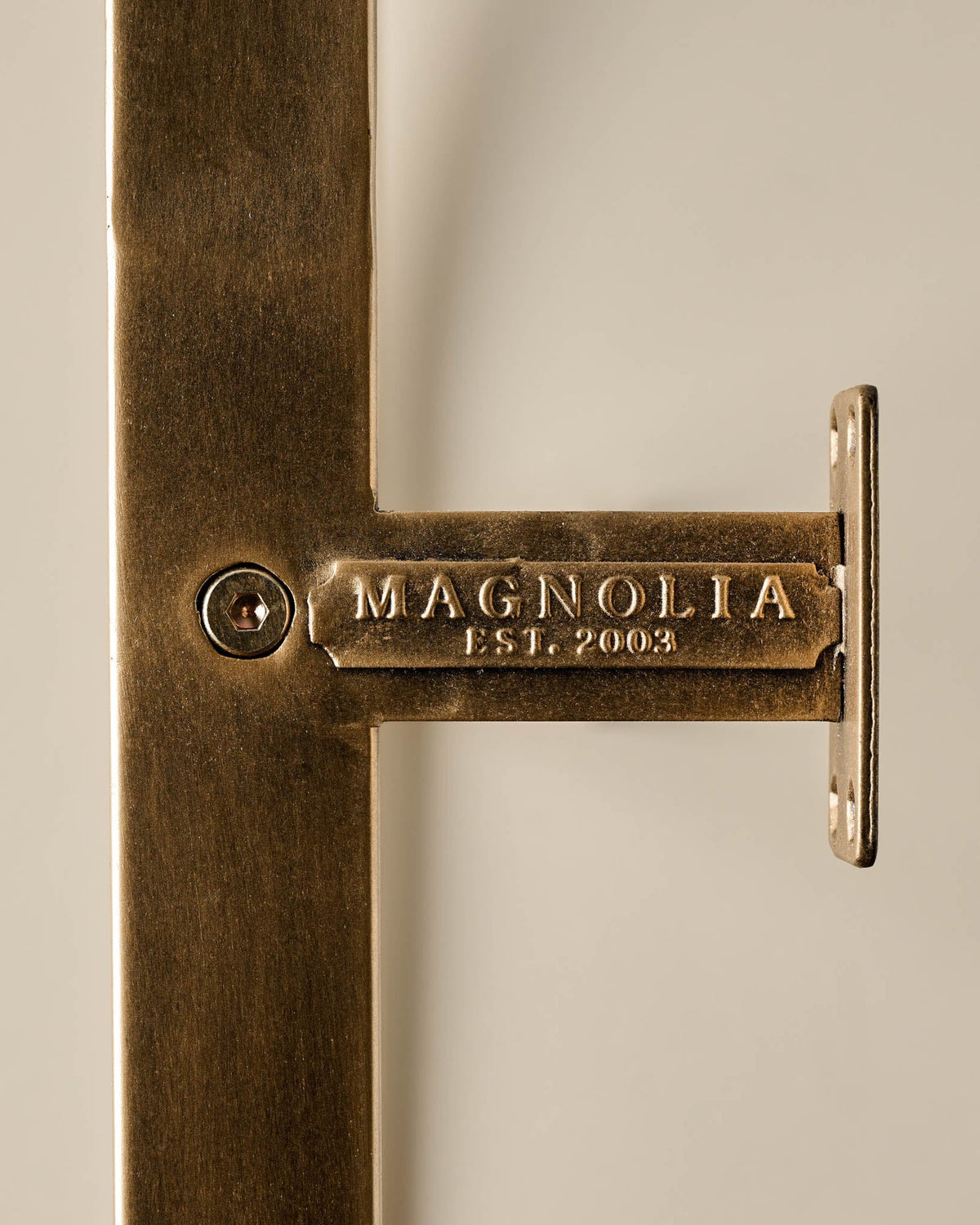 Mavelle Antique Brass Carmen Wall Ladder wall hook - Close-Up