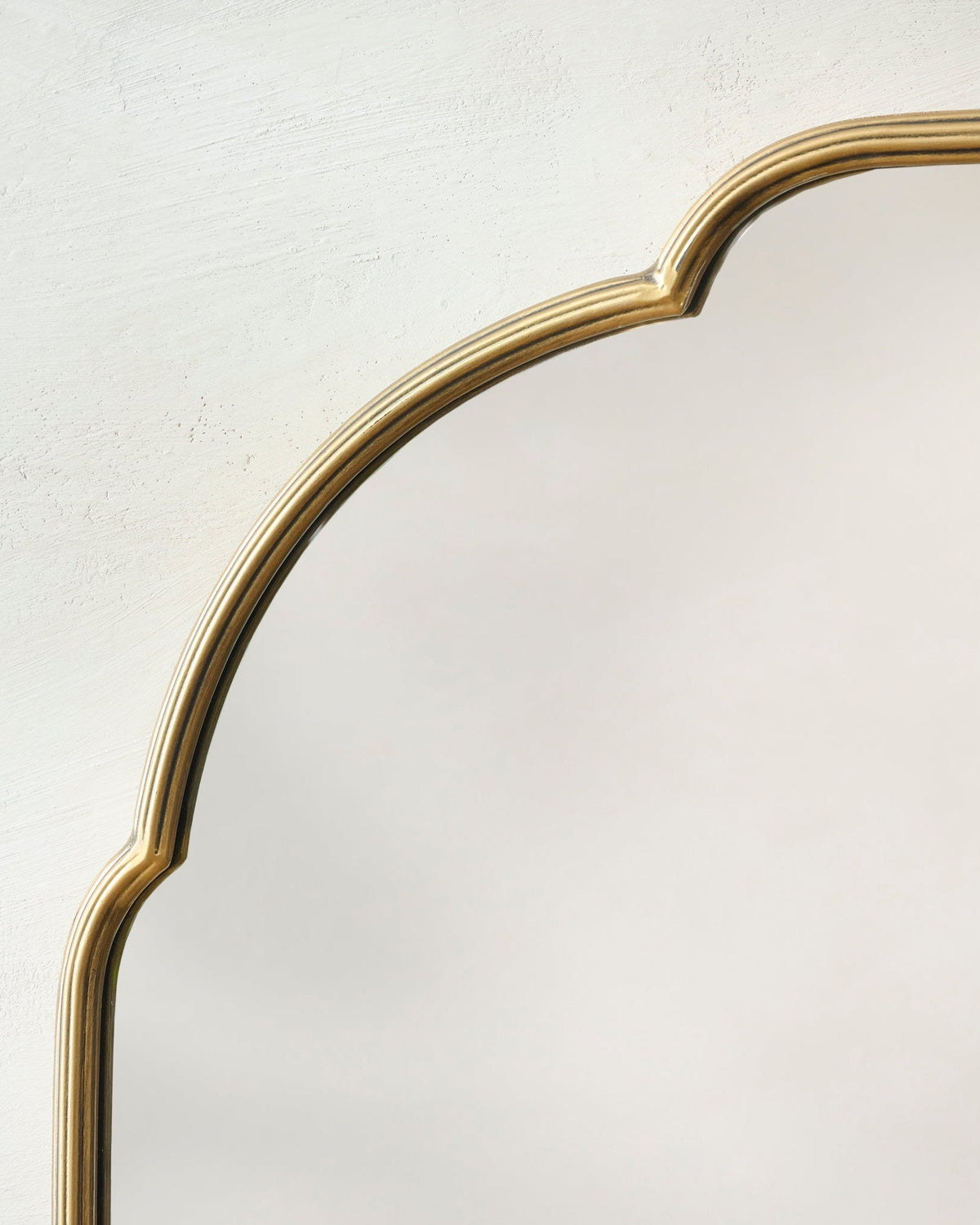 Mavelle Antique Brass Luna Mirror mirror - Close-Up
