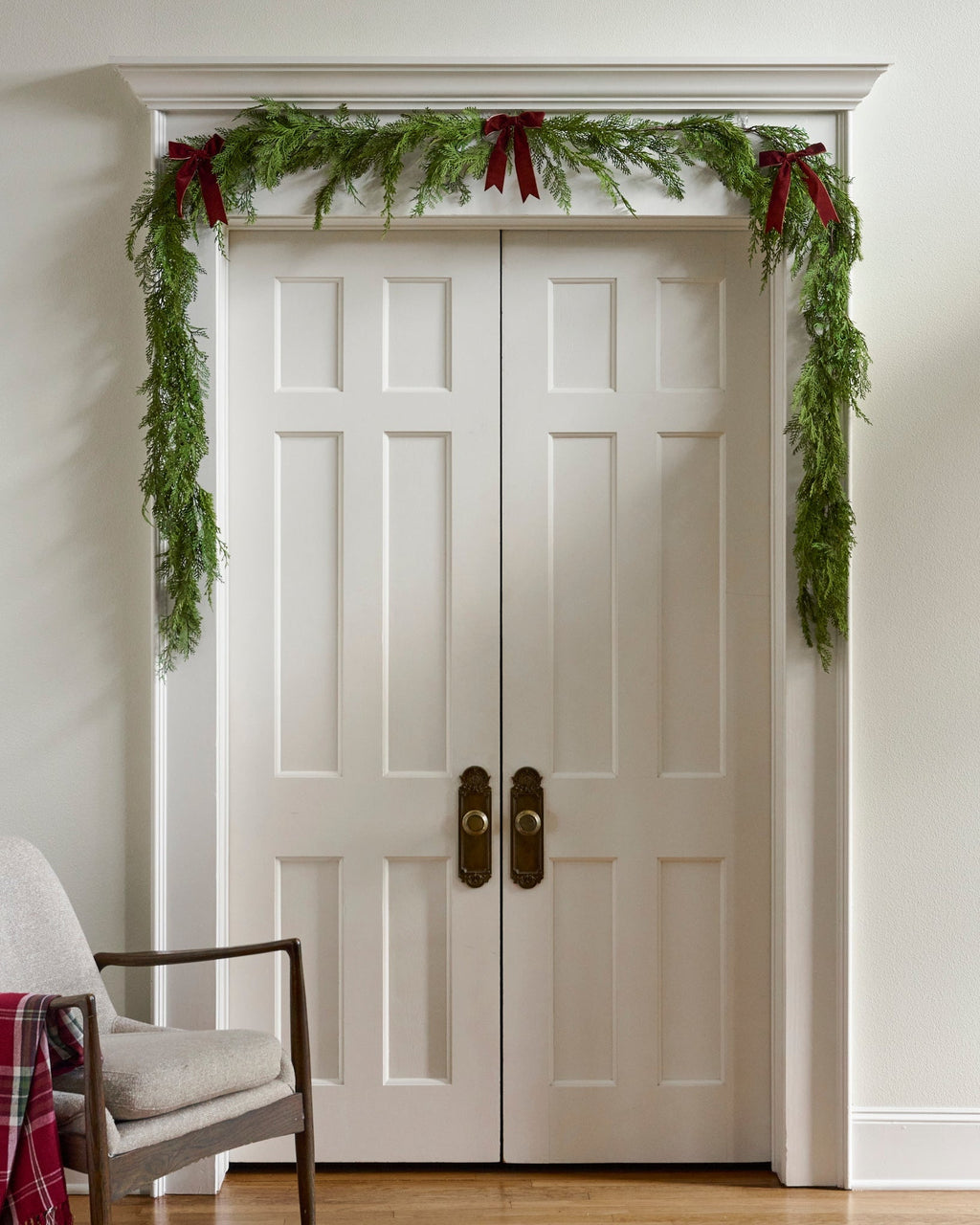 Mavelle Real Touch Cedar Mix Garland - 72" wreath - Detail View