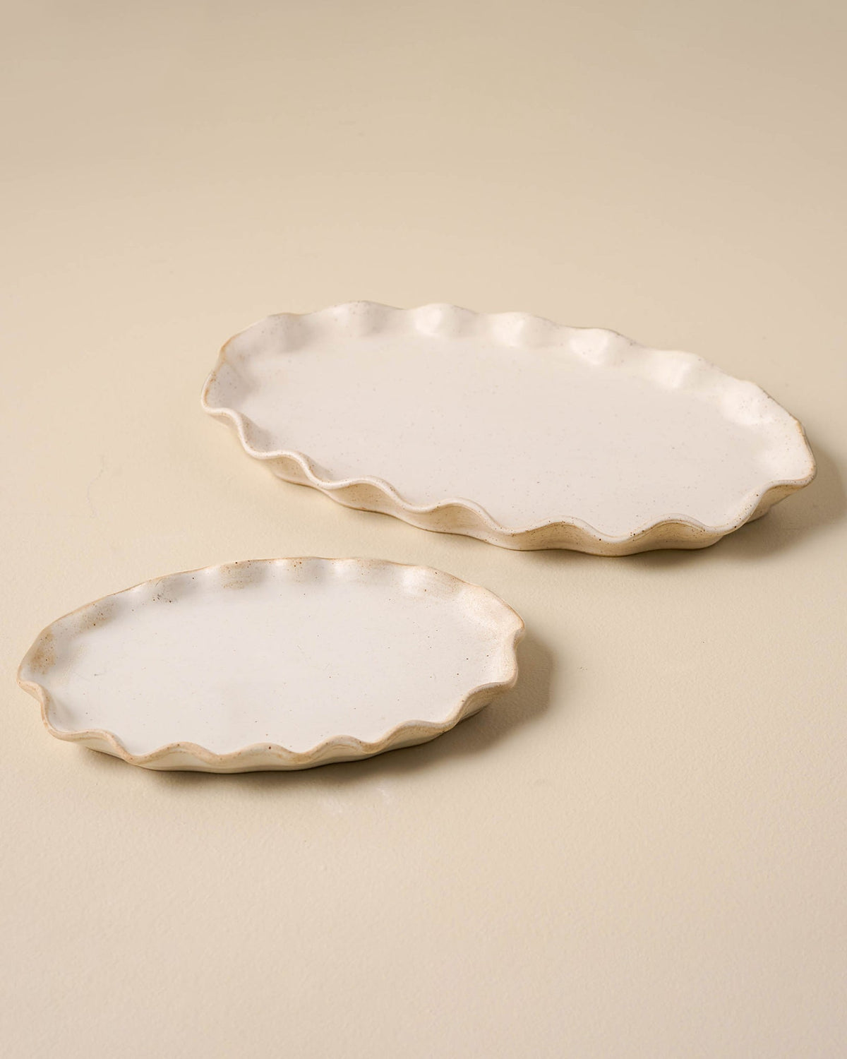 Mavelle Ceramic Ruffled Tray decorative tray