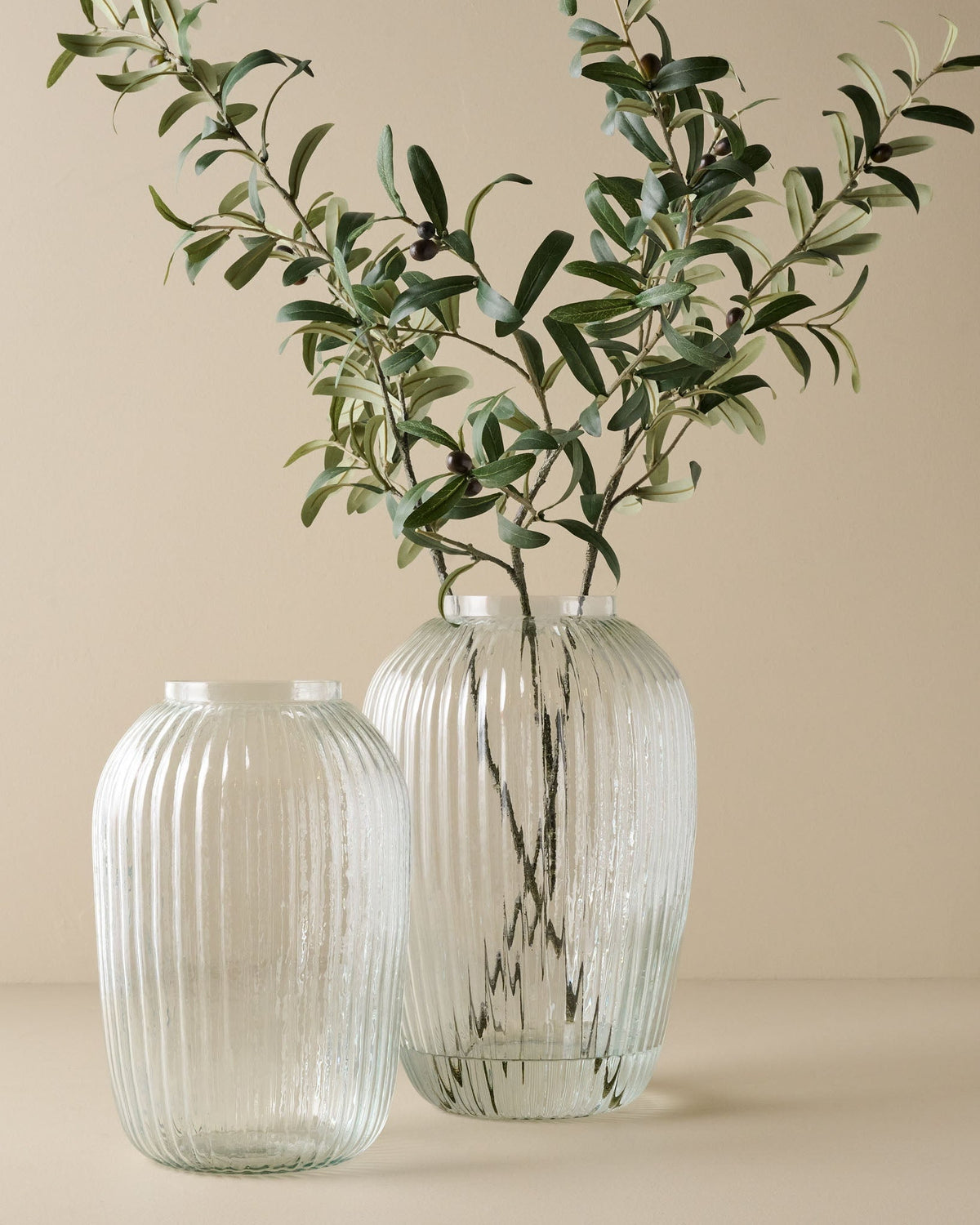 Mavelle Olive Leaf Stem faux floral stem - Detail View
