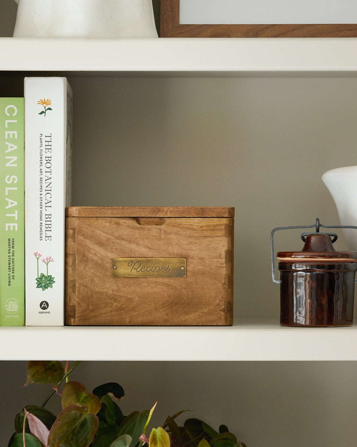 Mavelle Antiqued Wood Recipe Box kitchen tool