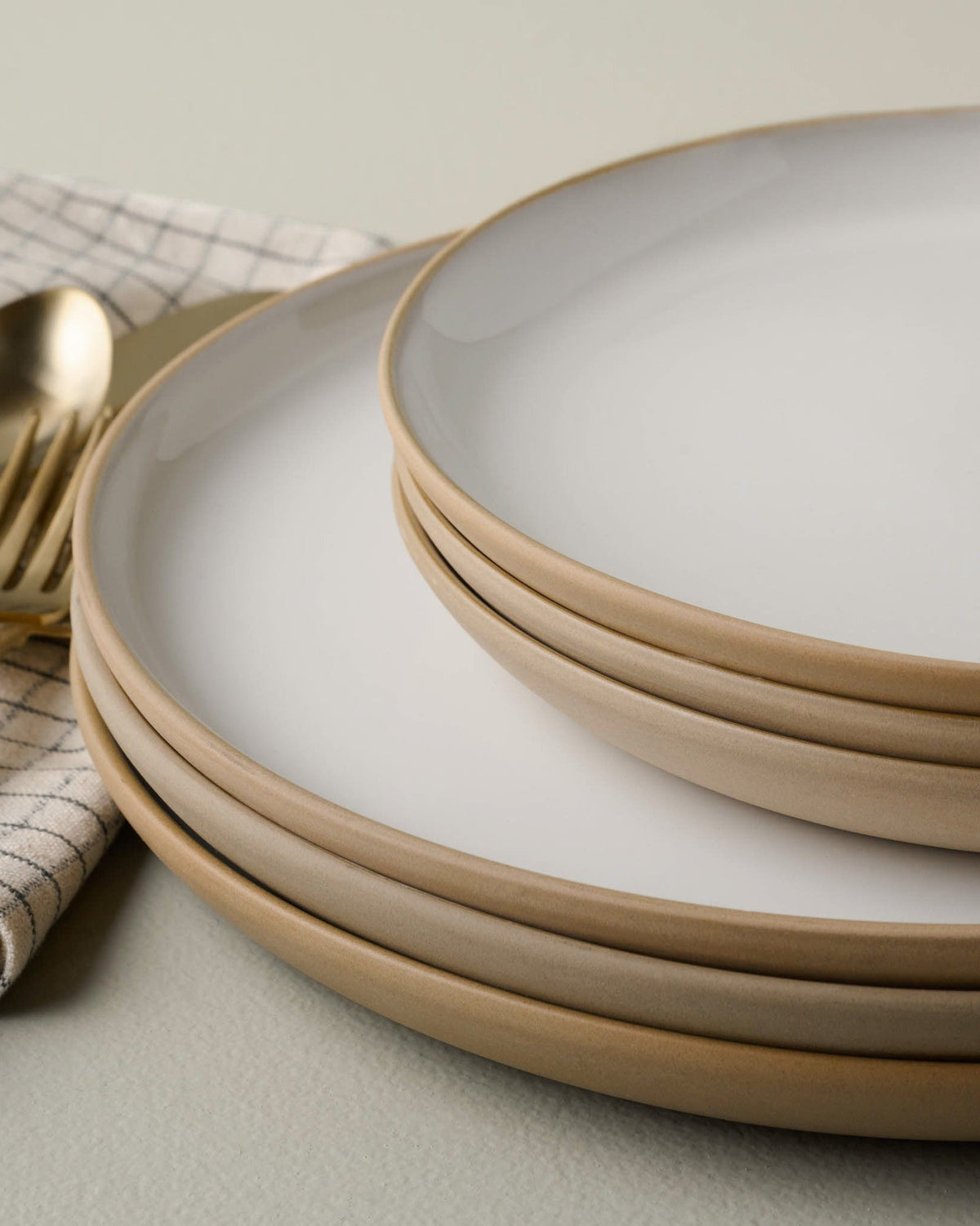 Mavelle Stone White Lakelynn Plate dinnerware set - Styled in Room