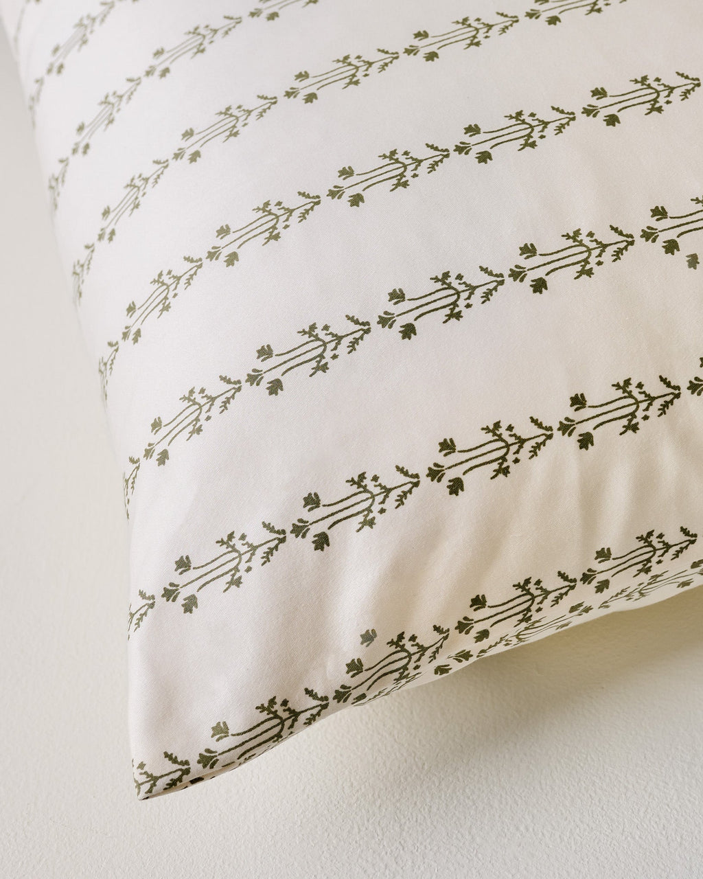 Mavelle Sylvie Vine Printed Sheet Set bedding - Styled in Room