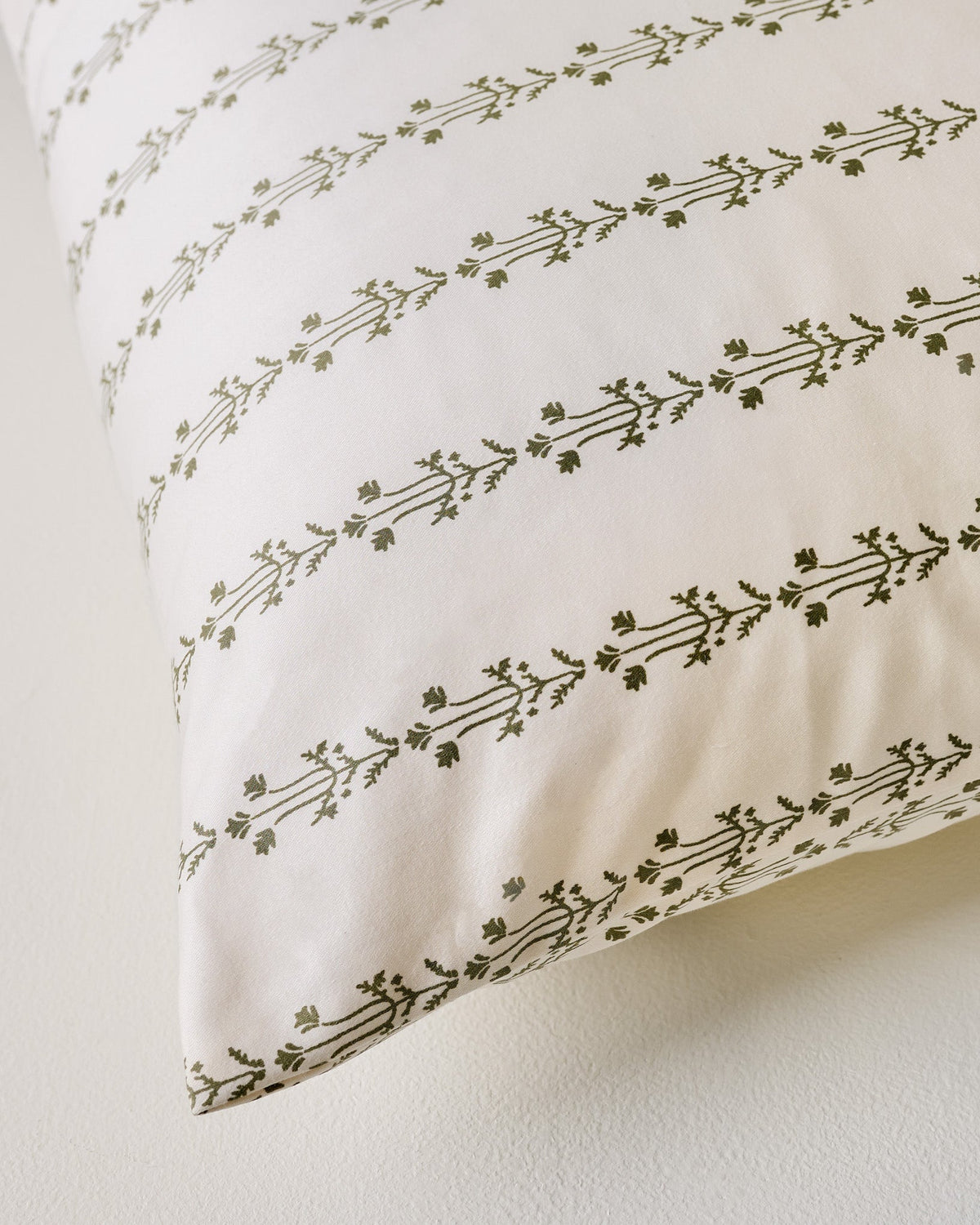 Mavelle Sylvie Vine Printed Sheet Set bedding - Styled in Room