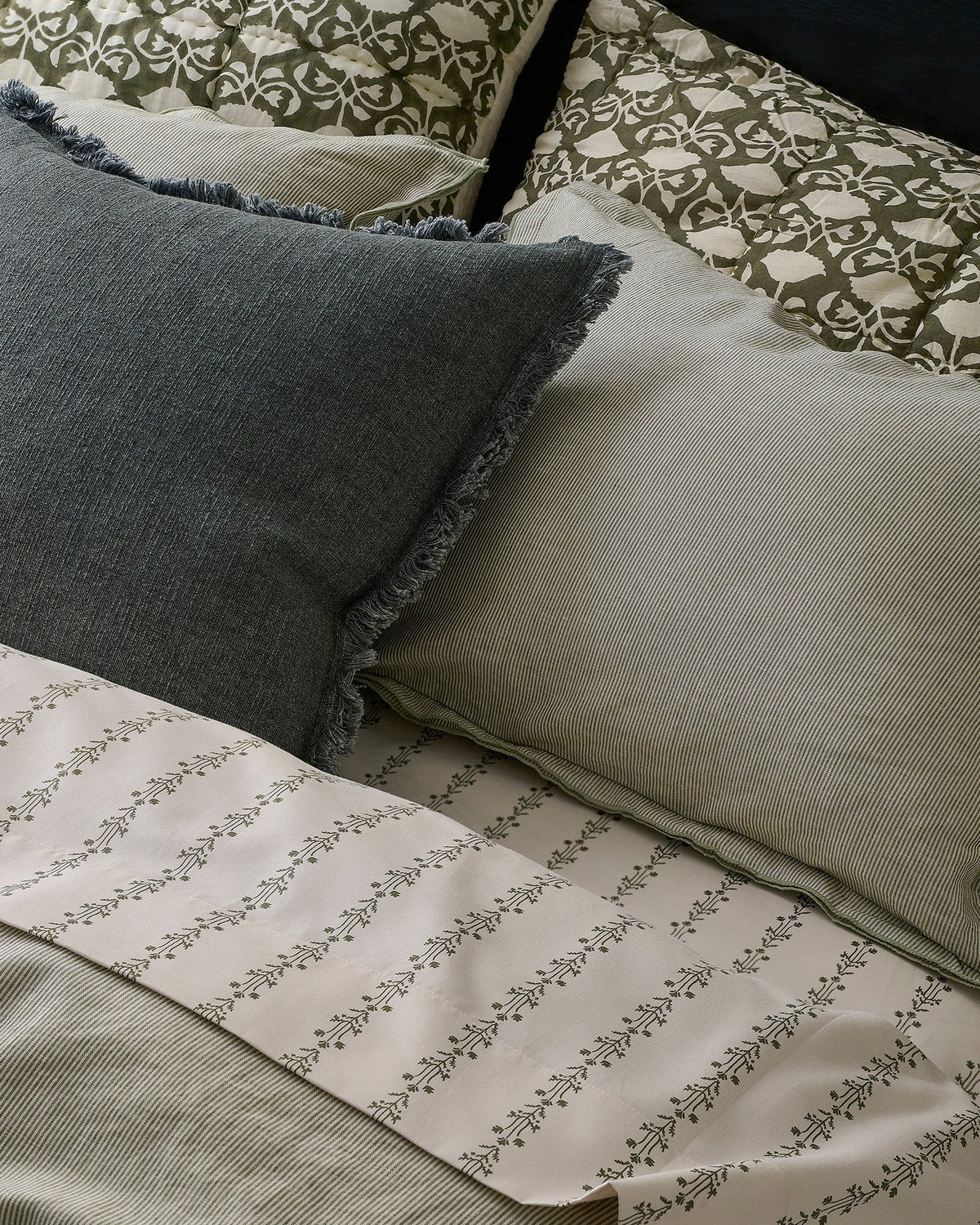Mavelle Sylvie Vine Printed Sheet Set bedding - Side View