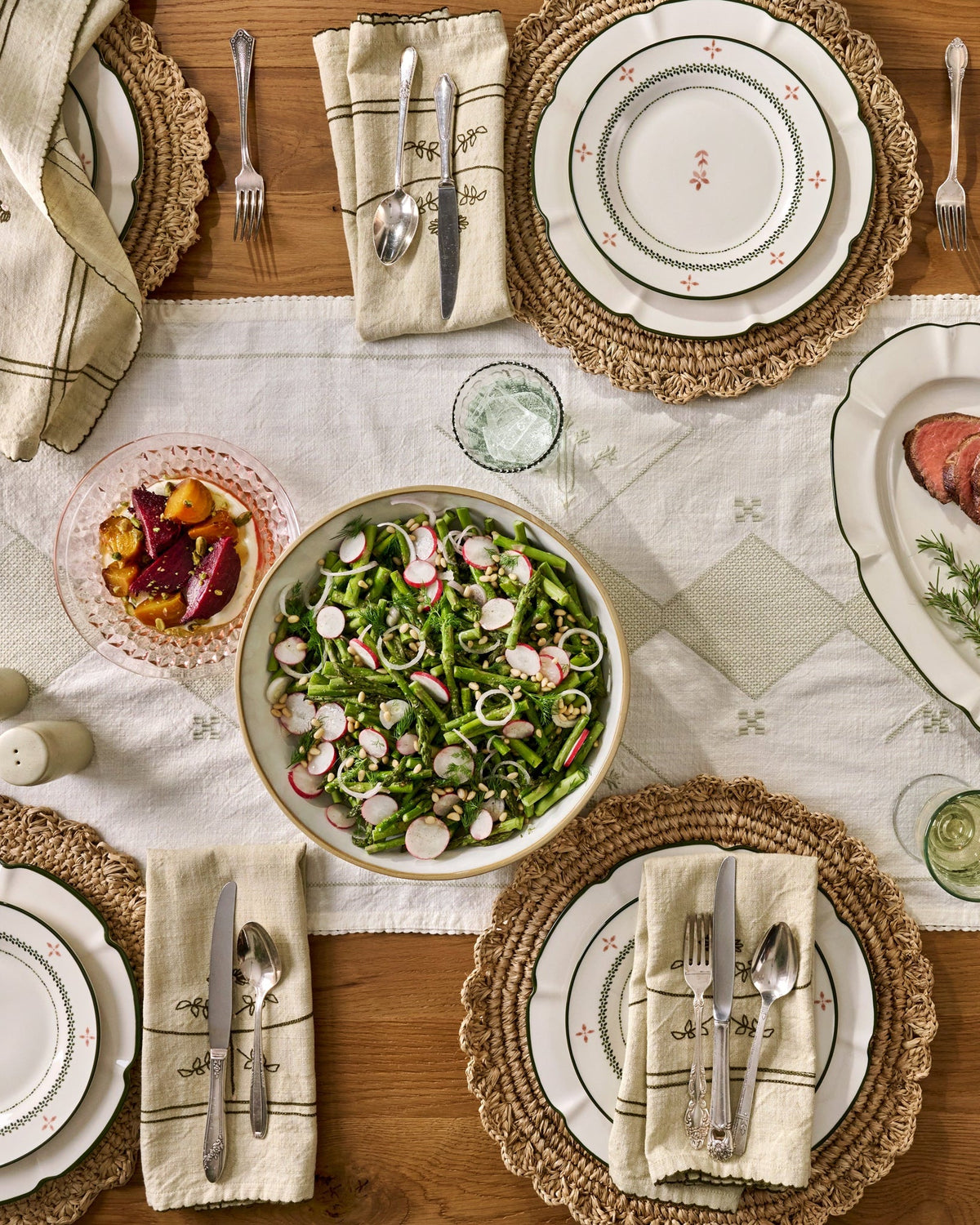 Mavelle Green Luna Scalloped Plate dinnerware set - Side View
