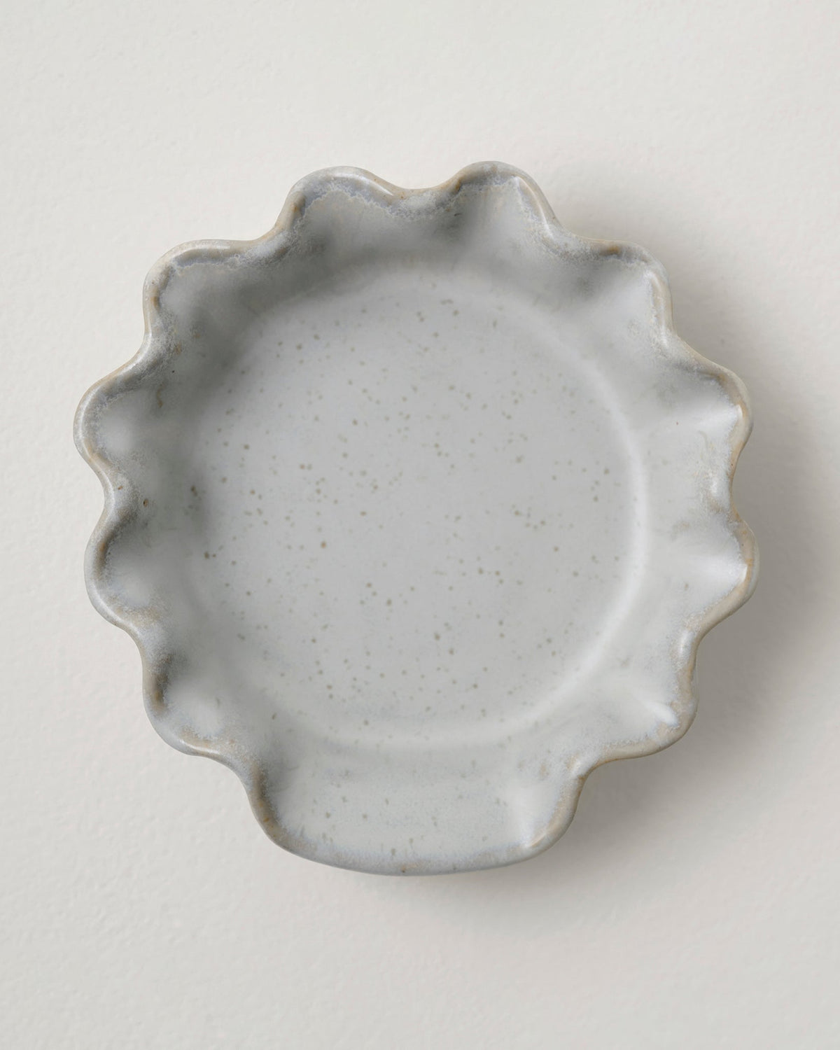Mavelle French Grey Ruffle Spoon Rest kitchen tool - Detail View