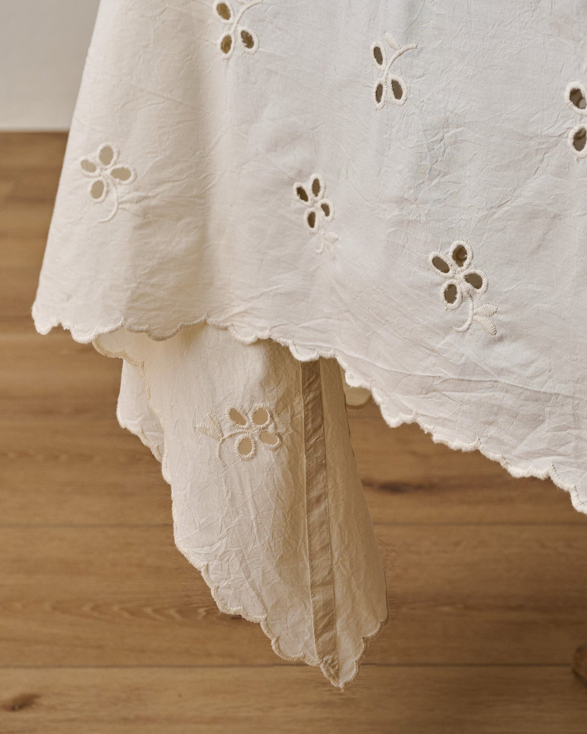 Mavelle Antique White Eyelet Tablecloth tablecloth - Close-Up