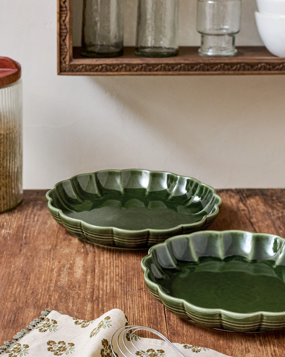 Mavelle The Cottage Collection Forest Green Scalloped Baking Dish Set baking dish - Detail View
