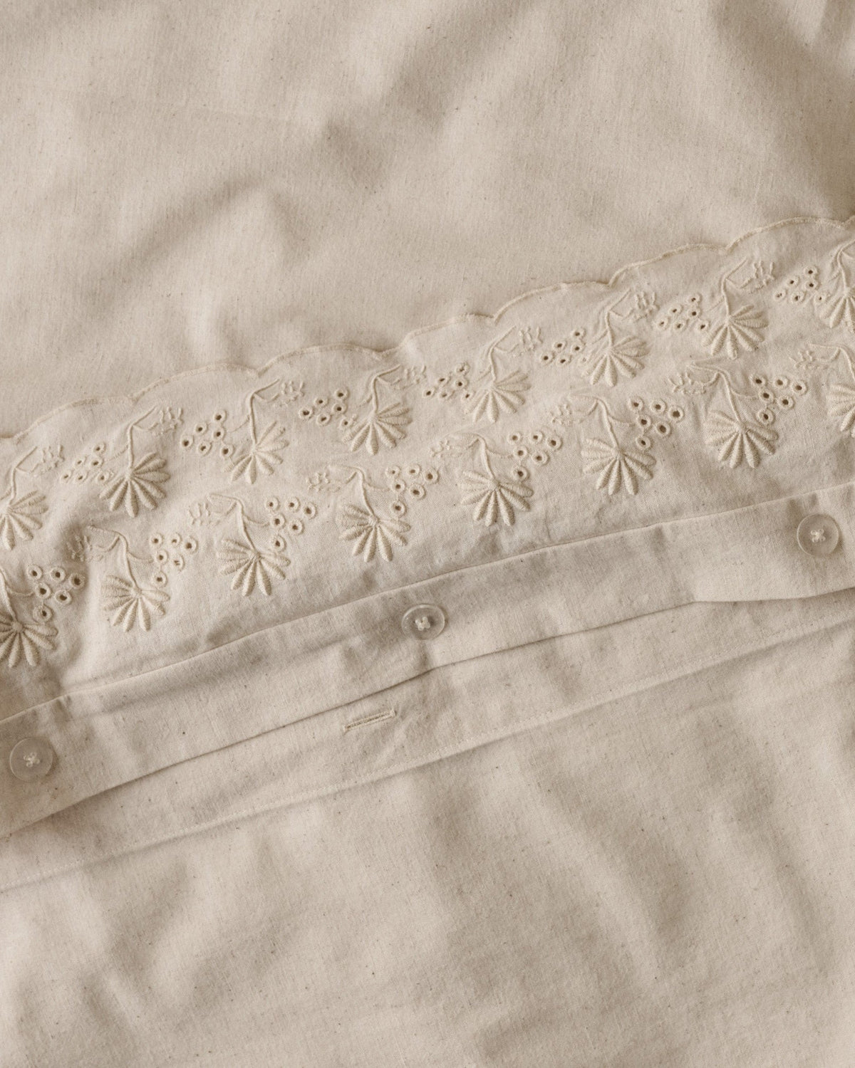 Mavelle Clara Eyelet Flange Duvet Cover duvet cover - Close-Up