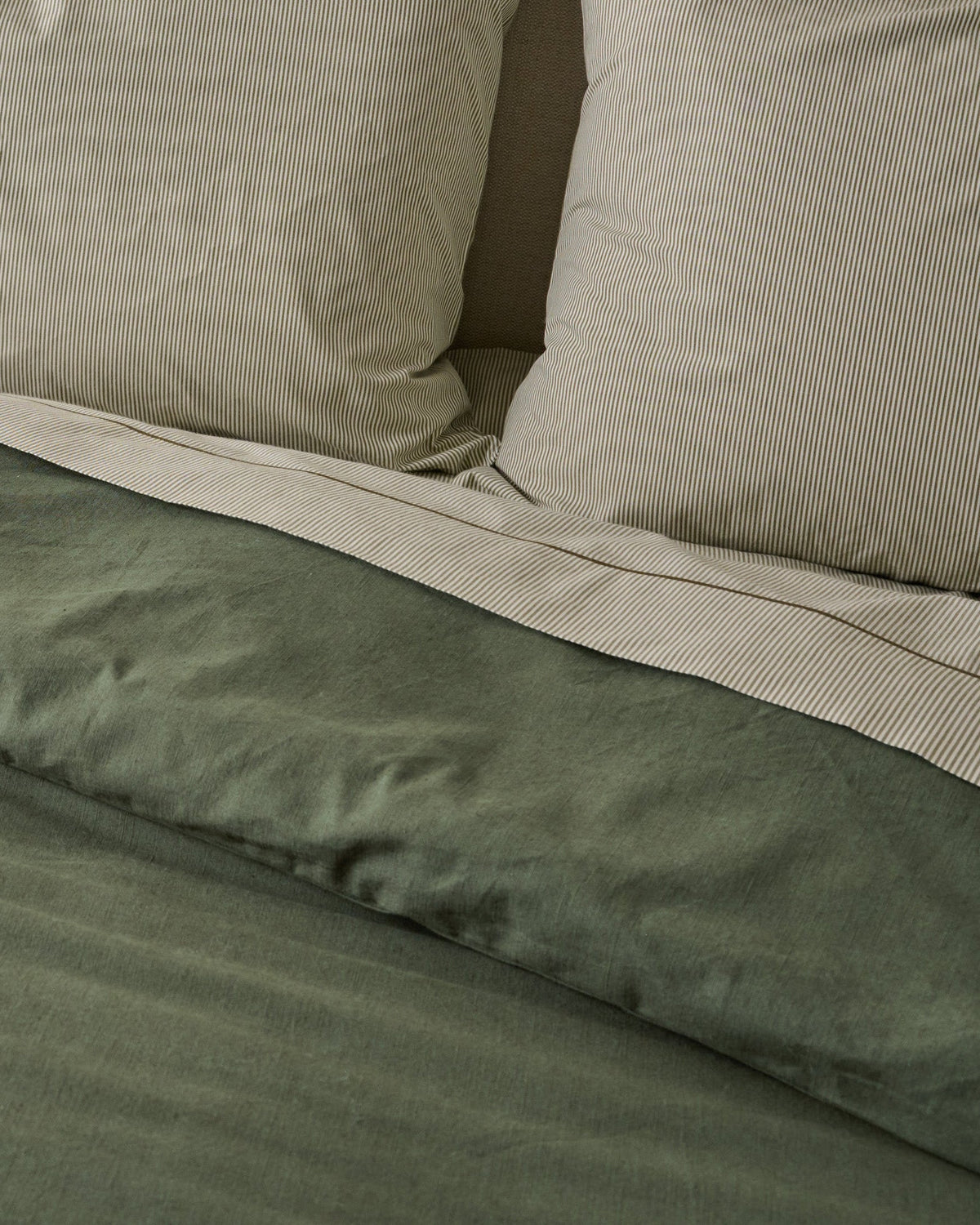 Mavelle Clara Eyelet Flange Duvet Cover duvet cover - Side View