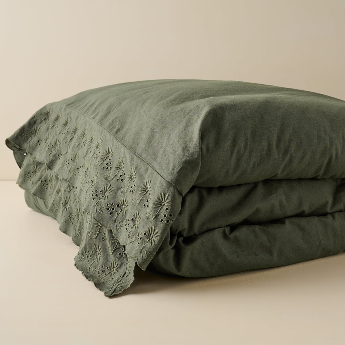 Mavelle Olive Night Clara Eyelet Flange Quilt & Sham Set (Queen) quilt - Close-Up