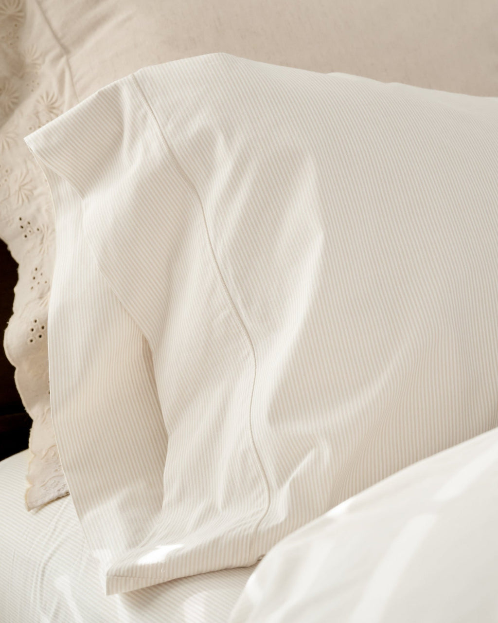 Mavelle Hudson Yarn-Dyed Pinstripe Sheet Set bedding - Side View