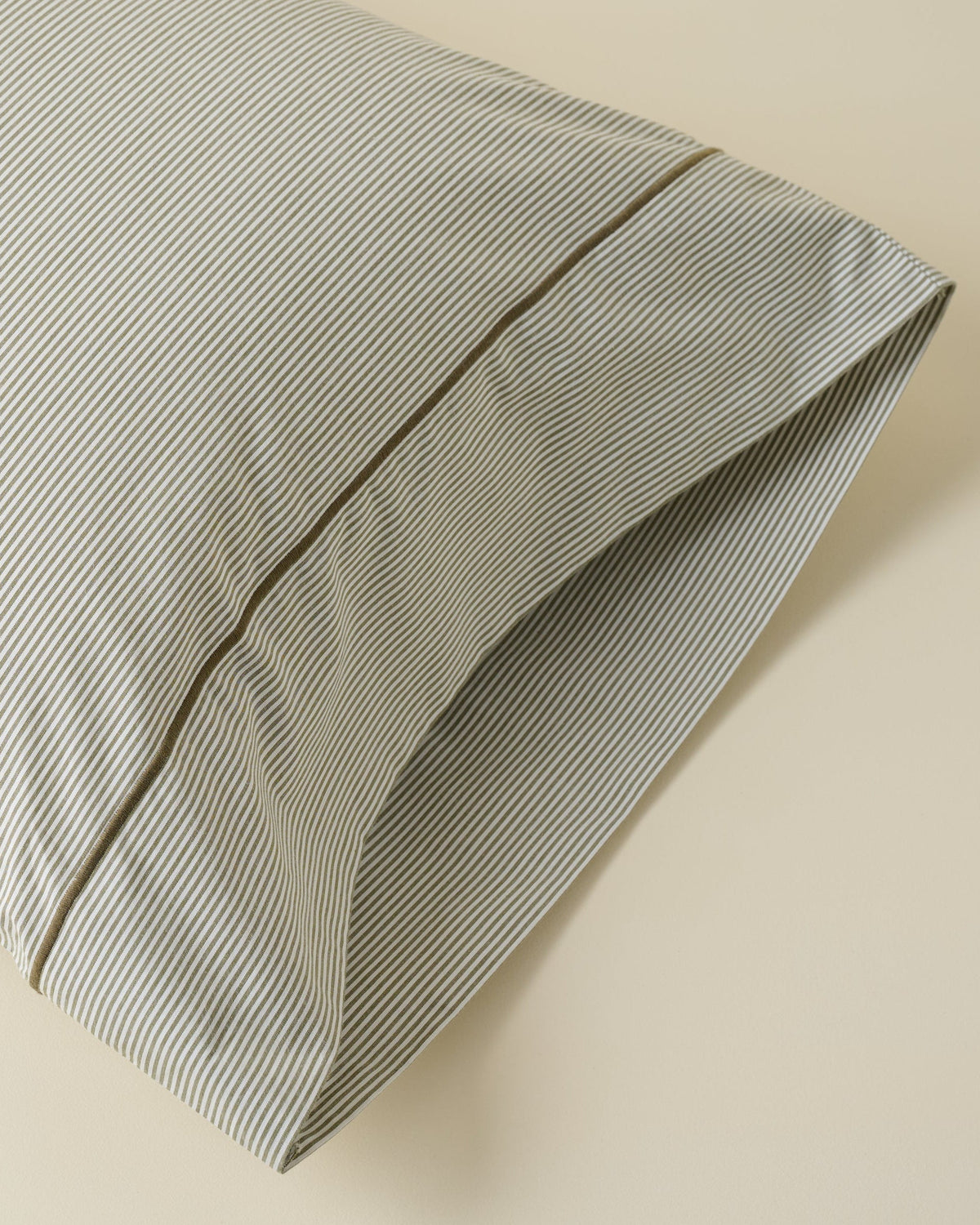 Mavelle Hudson Yarn-Dyed Pinstripe Sheet Set bedding - Styled in Room