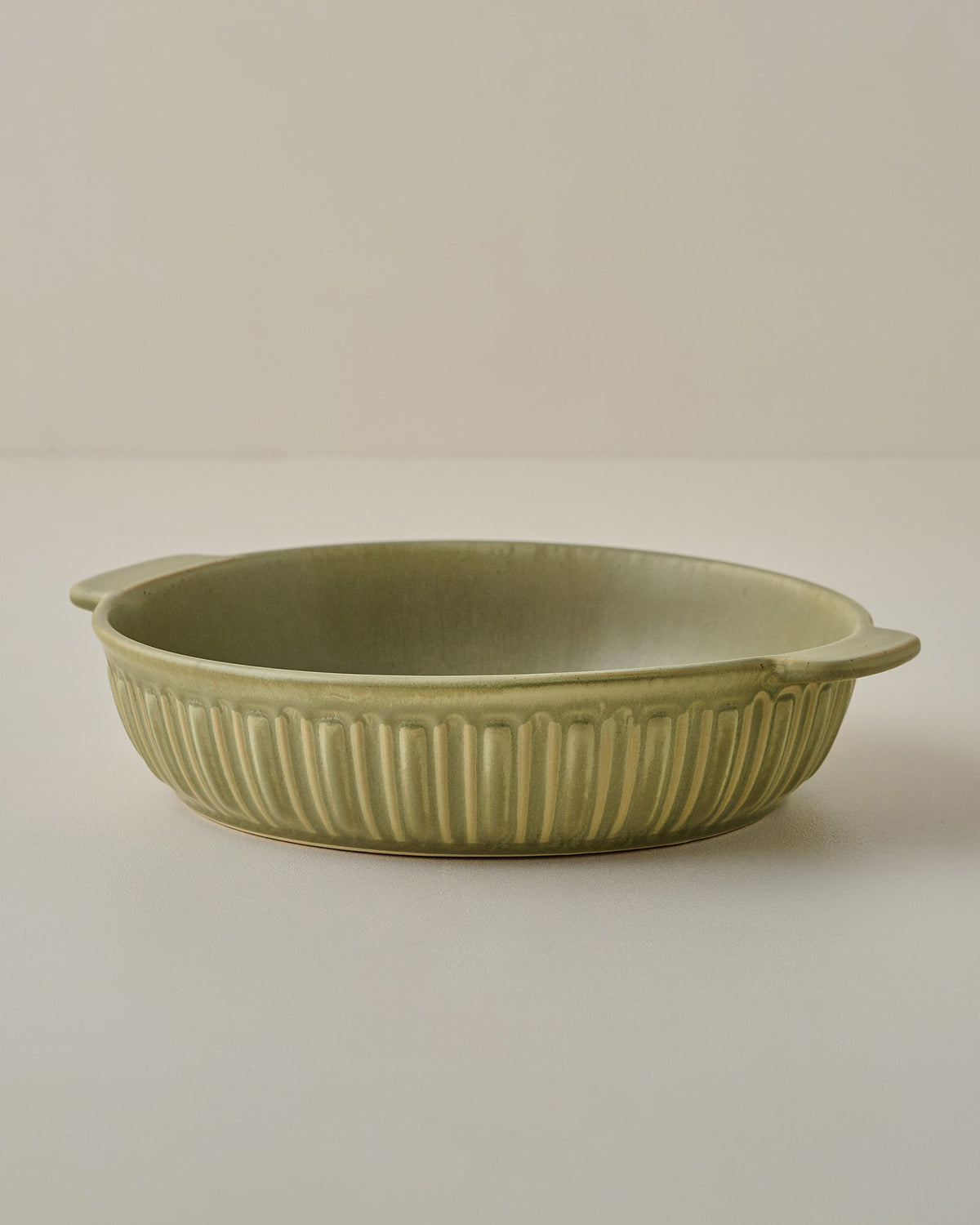 Mavelle The Cottage Collection Laurel Green Round Baking Dish baking dish