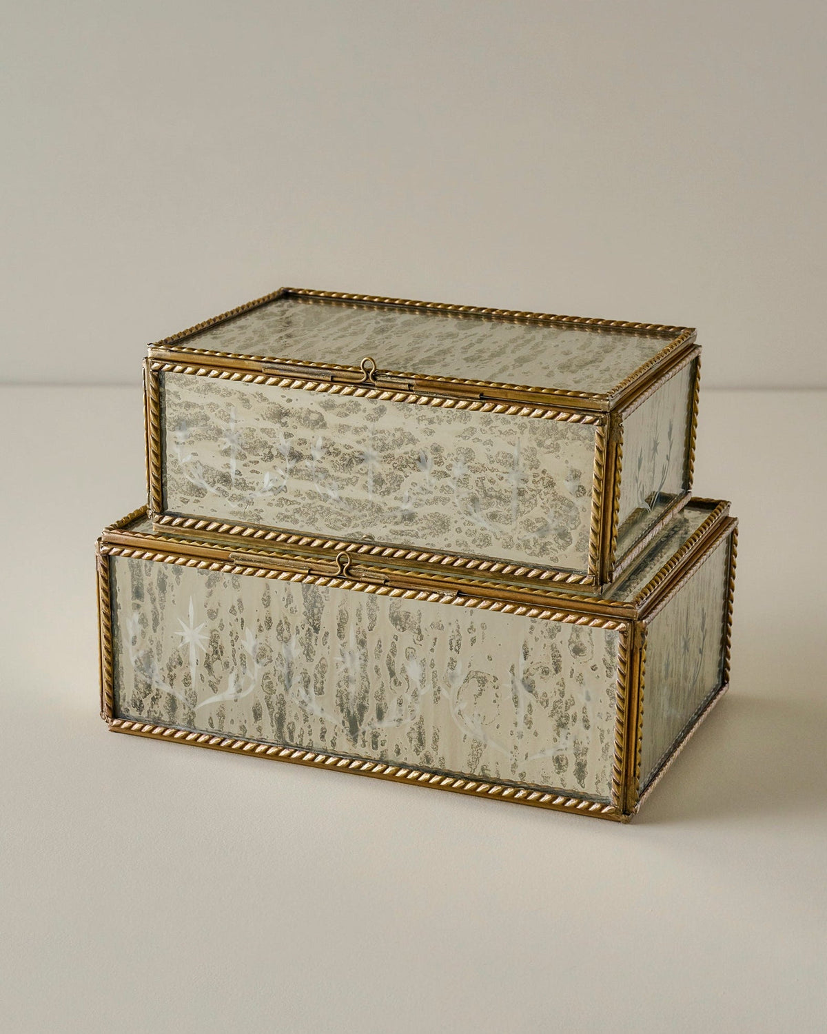 Mavelle Helana Mercury Glass Accent Box decorative box - Detail View
