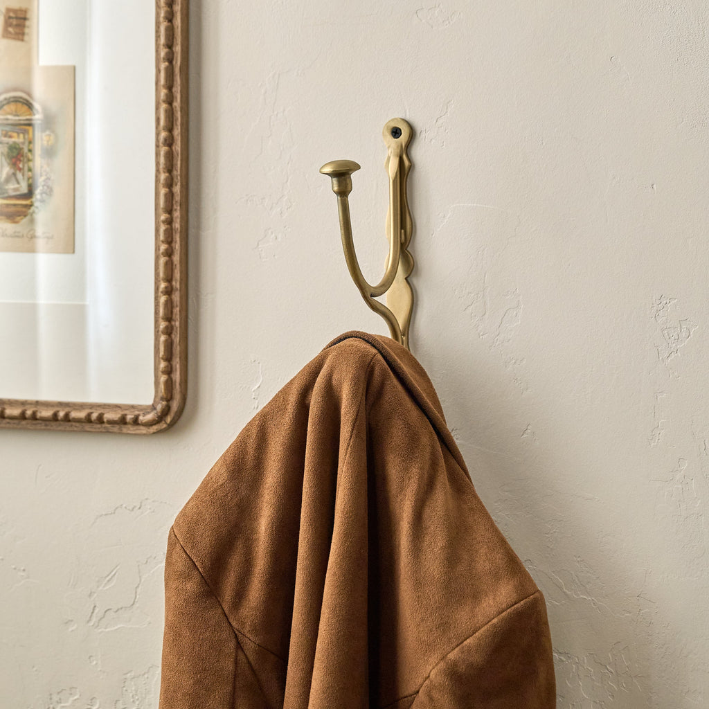 Mavelle Mia Antiqued Brass Wall Hook wall hook - Detail View