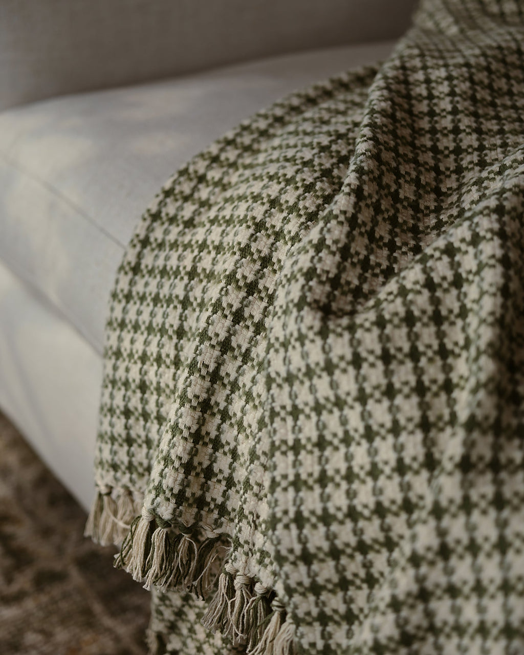 Mavelle Aspen Throw throw blanket - Side View
