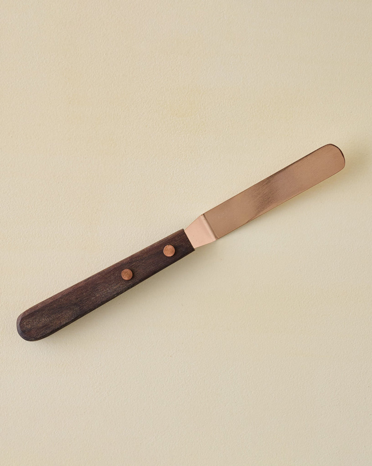 Mavelle The Gristmill Collection Walnut Icing Spatula kitchen tool - Detail View