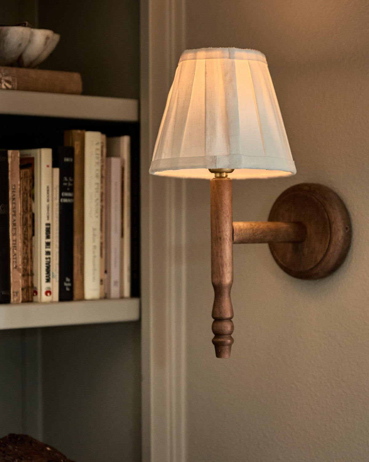 Mavelle Arden Wired Sconce wall sconce - Detail View