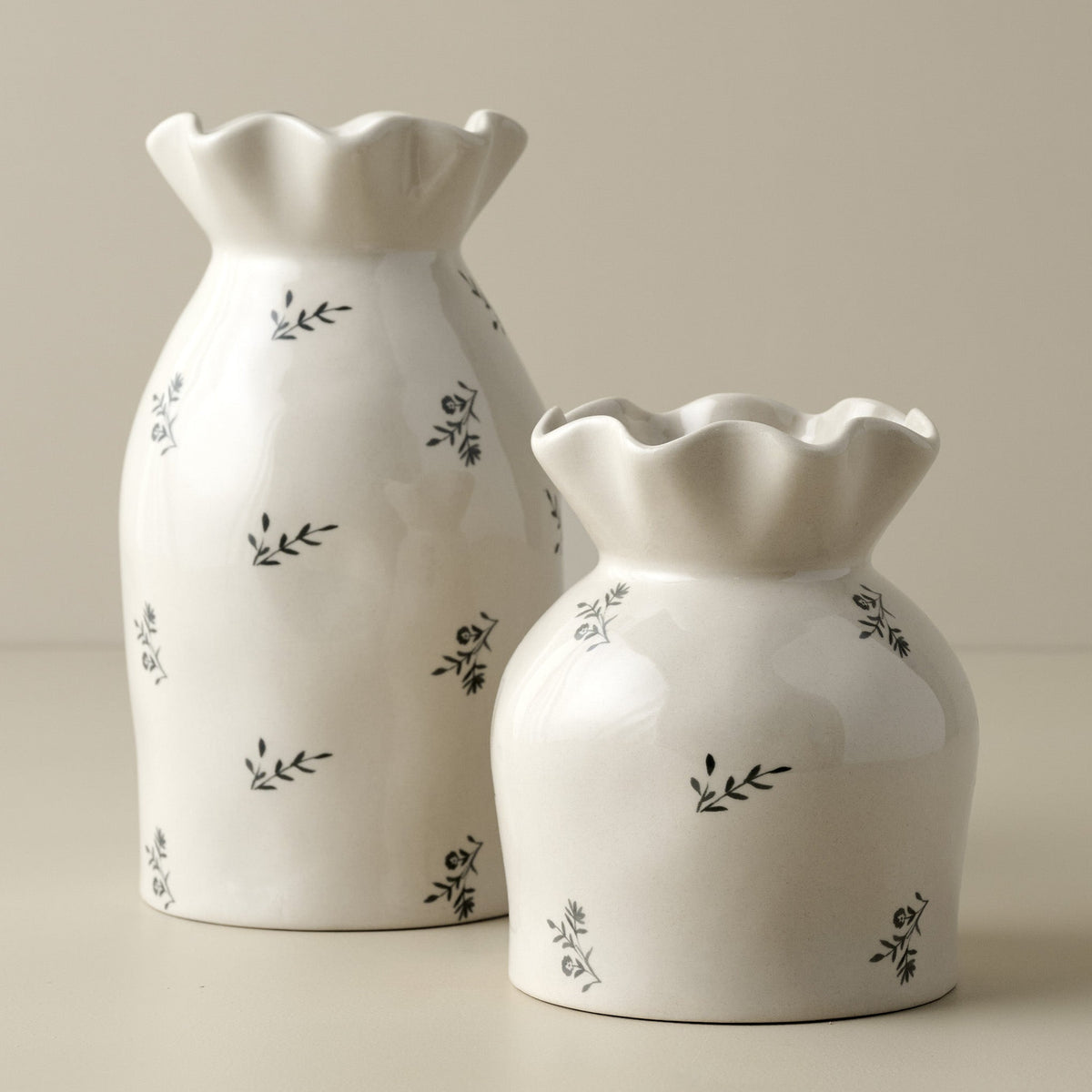 Mavelle Jane Floral Vase vase - Detail View