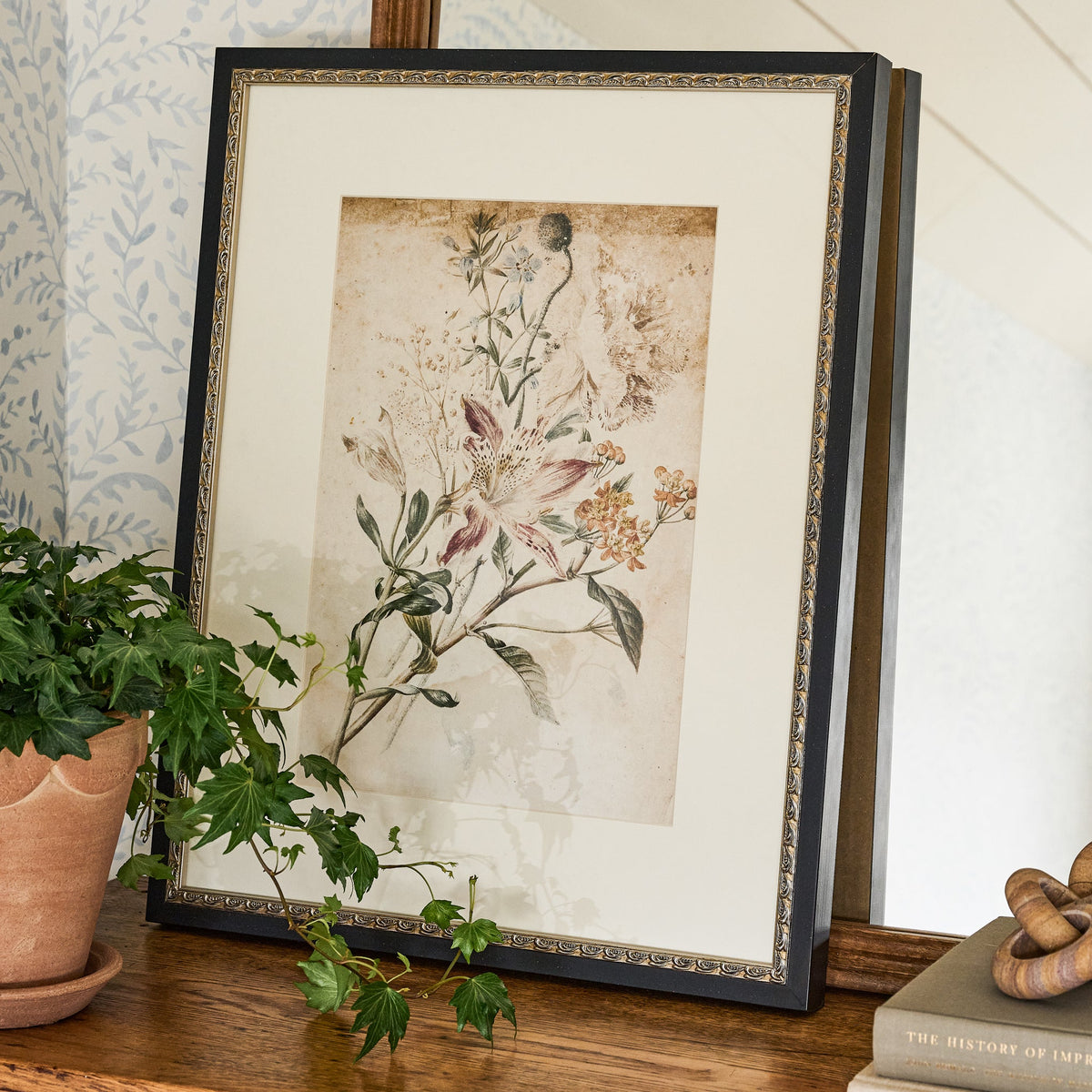 Mavelle Vintage Floral Bouquet framed wall art - Detail View