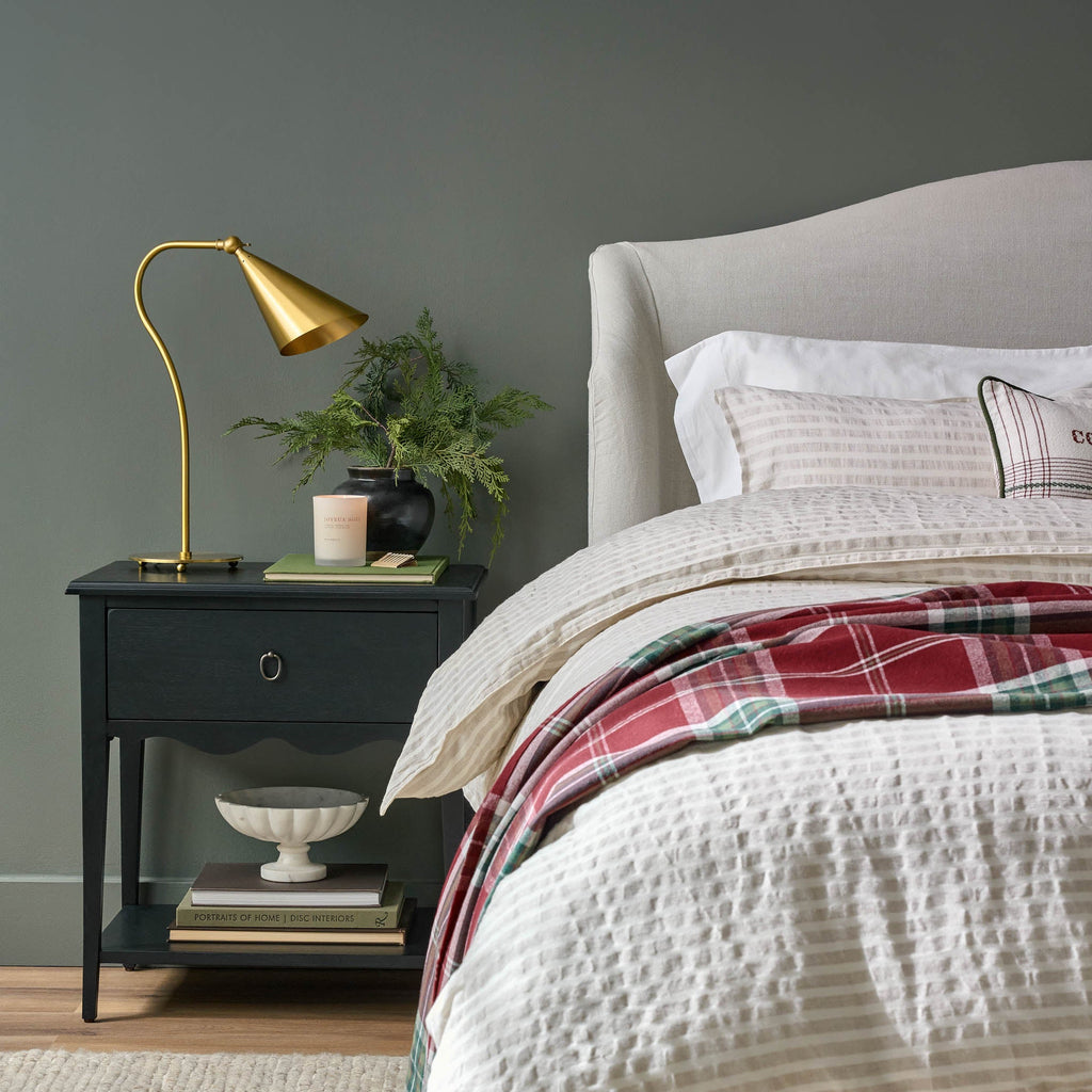 Mavelle Effie Table Lamp table lamp - Close-Up