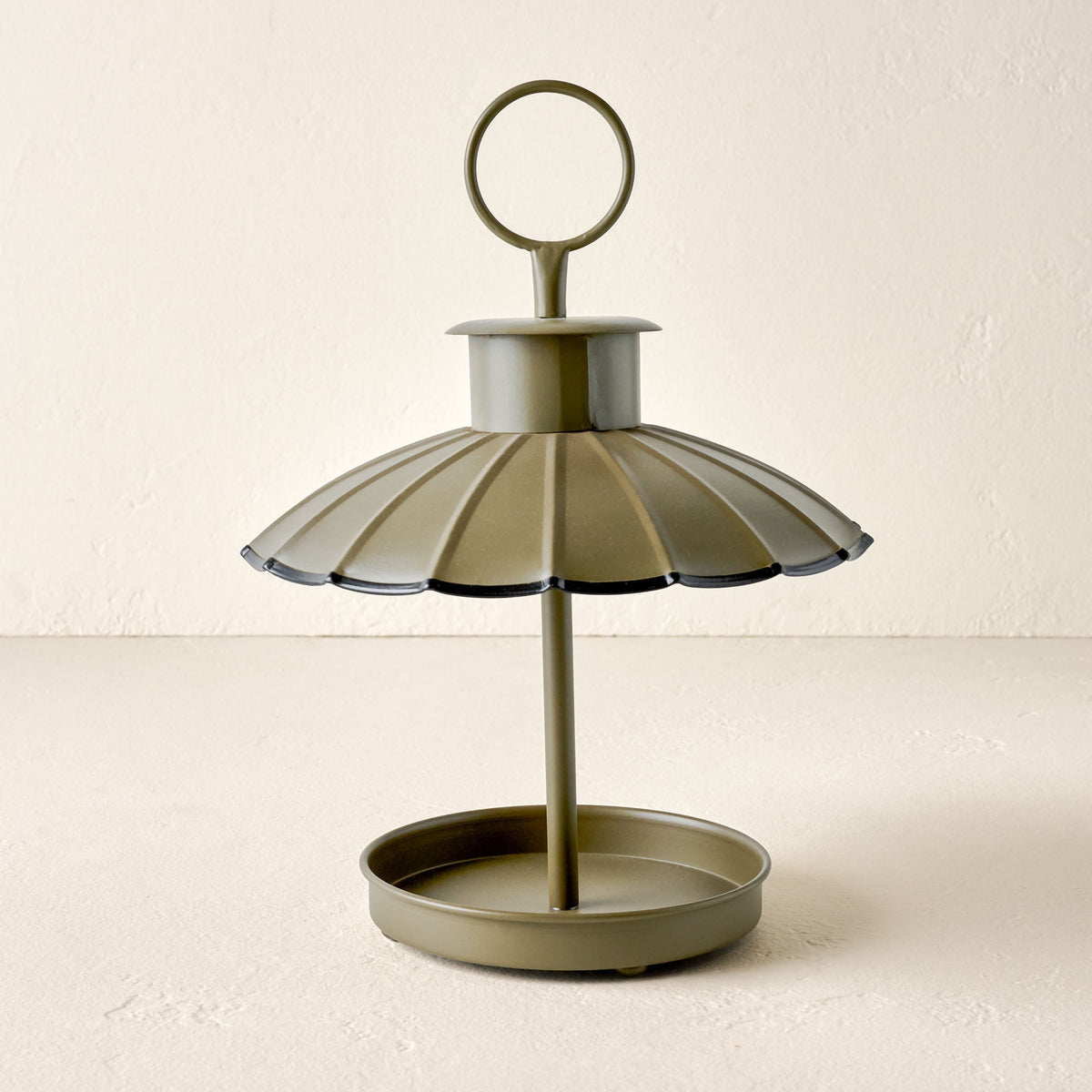 Mavelle Round Roof Bird Feeder planter - Detail View