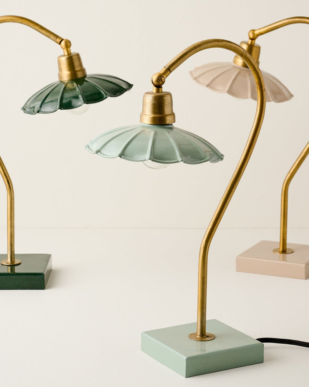 Mavelle Lulu Enamel Petal Lamp table lamp - View 7