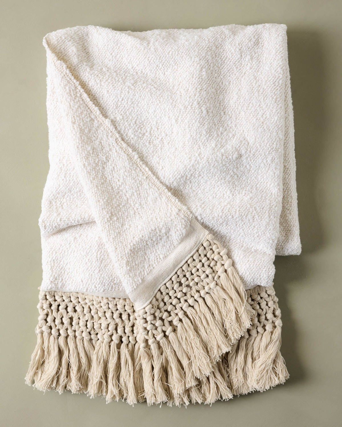 Mavelle Antique White Essential Tassel Throw throw blanket